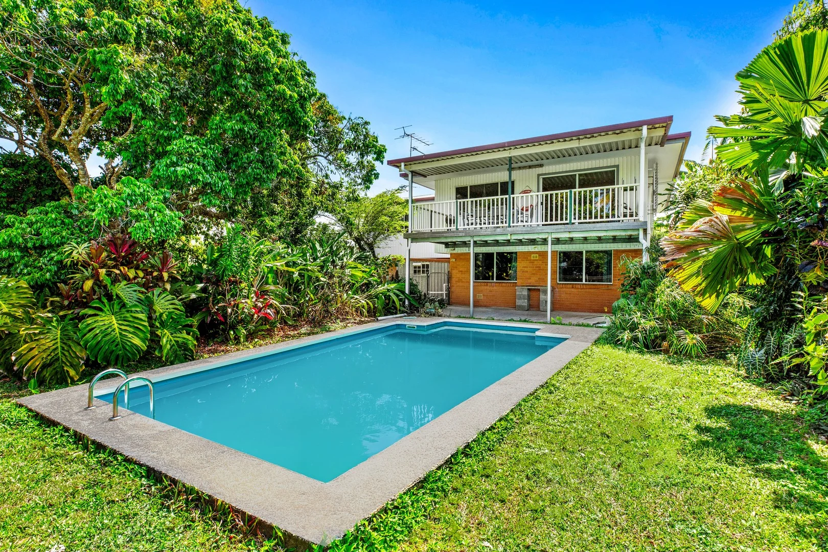 86 Bay Road, Coconuts QLD 4860