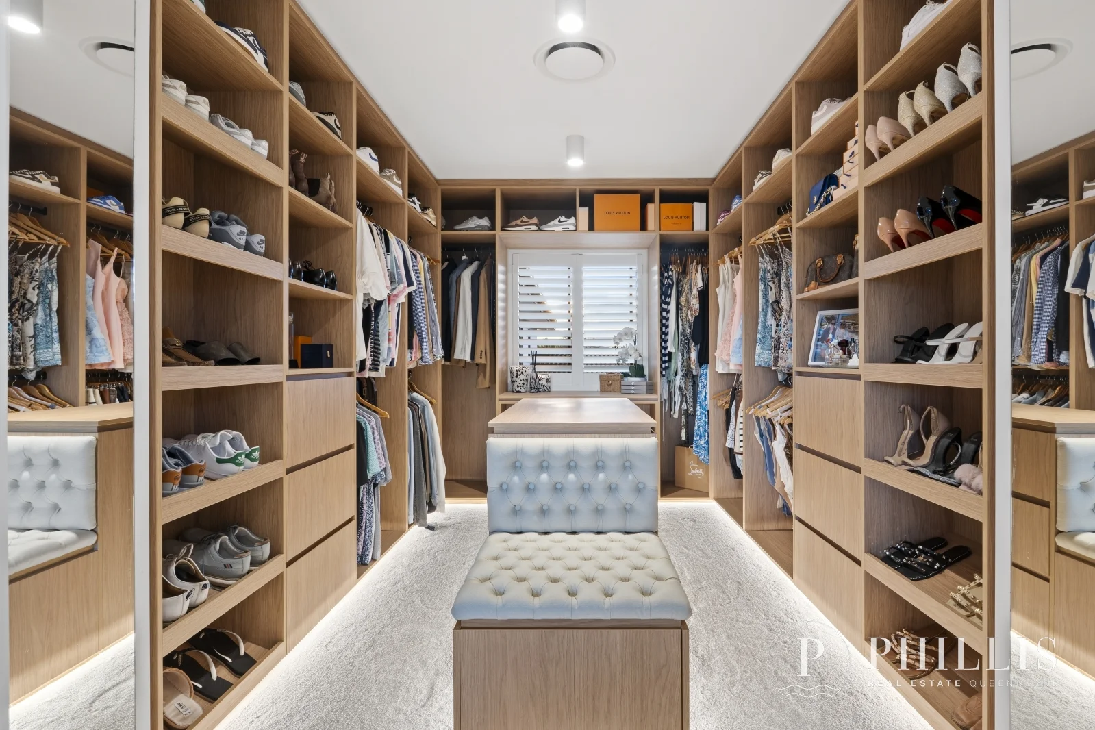 Additional image 24 of 2566 Cressbrook Drive, Hope Island QLD 4212