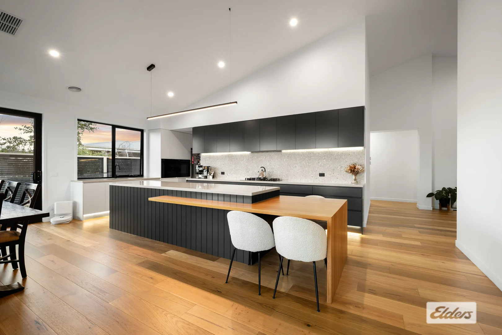 Additional image 6 of 48D Avondale Drive, Wodonga VIC 3690