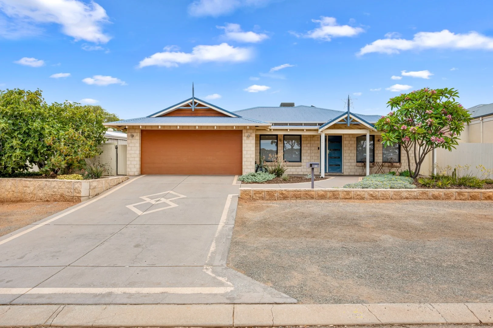 45 Paddington Drive, Hannans WA 6430