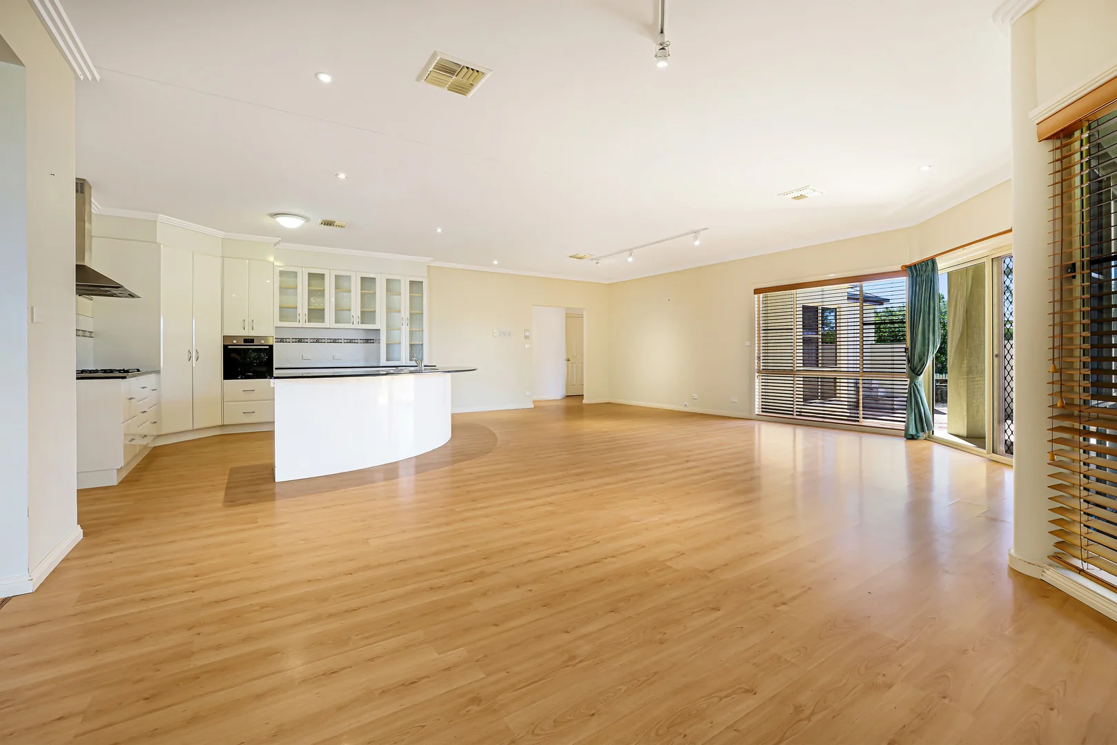Additional image 6 of 72 The Grange, Tamworth NSW 2340