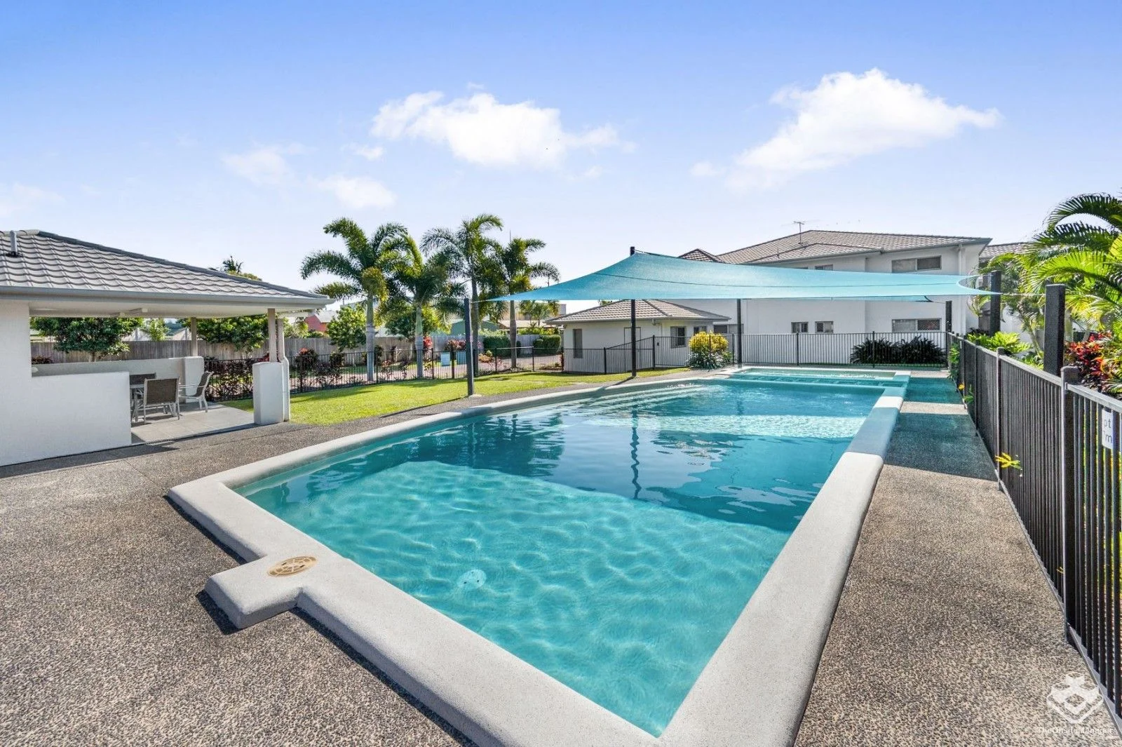 Additional image 9 of ID:21168486/157-159 Stuart Drive, Wulguru QLD 4811