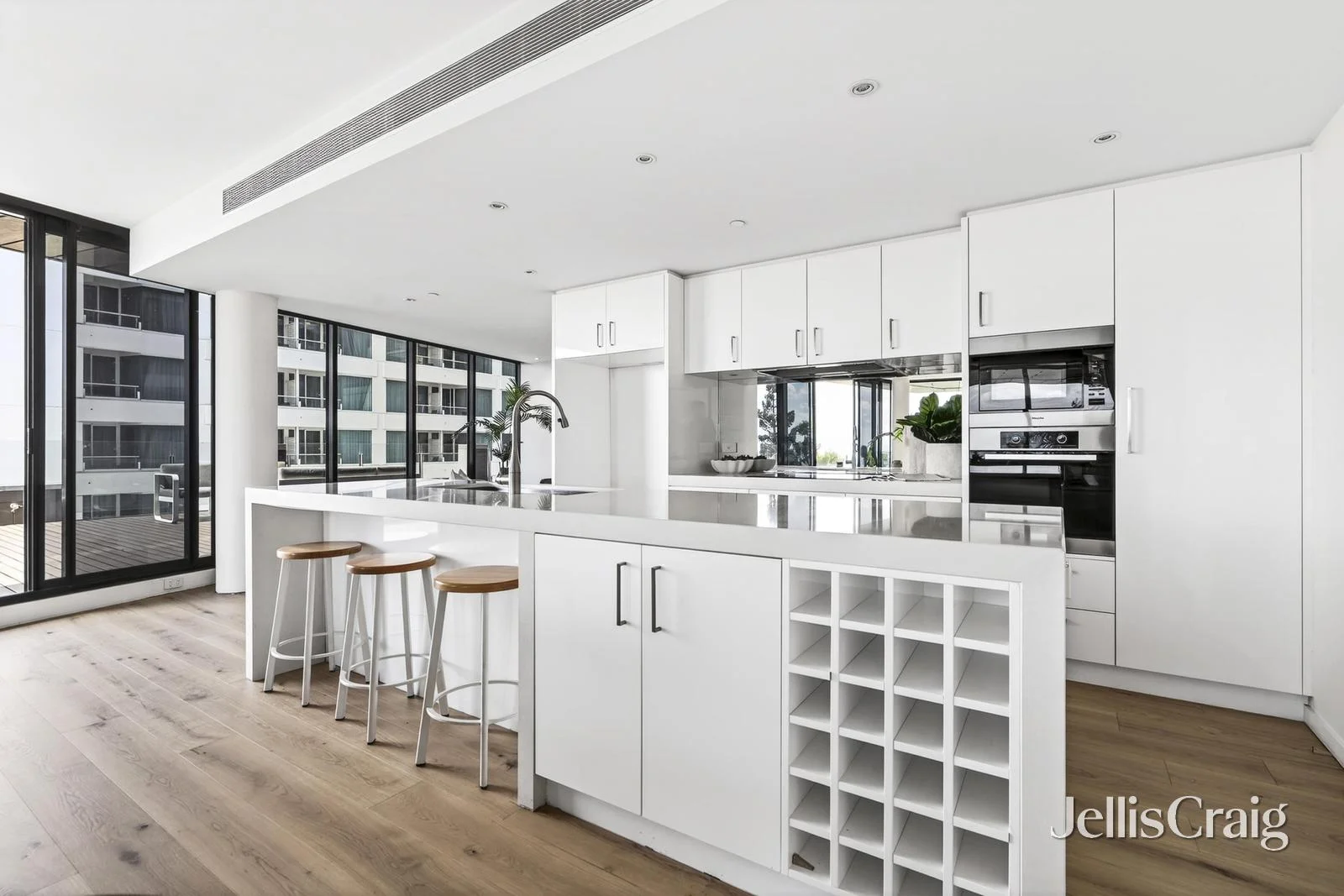 Additional image 4 of 302/6-8 Eastern Beach Road, Geelong VIC 3220