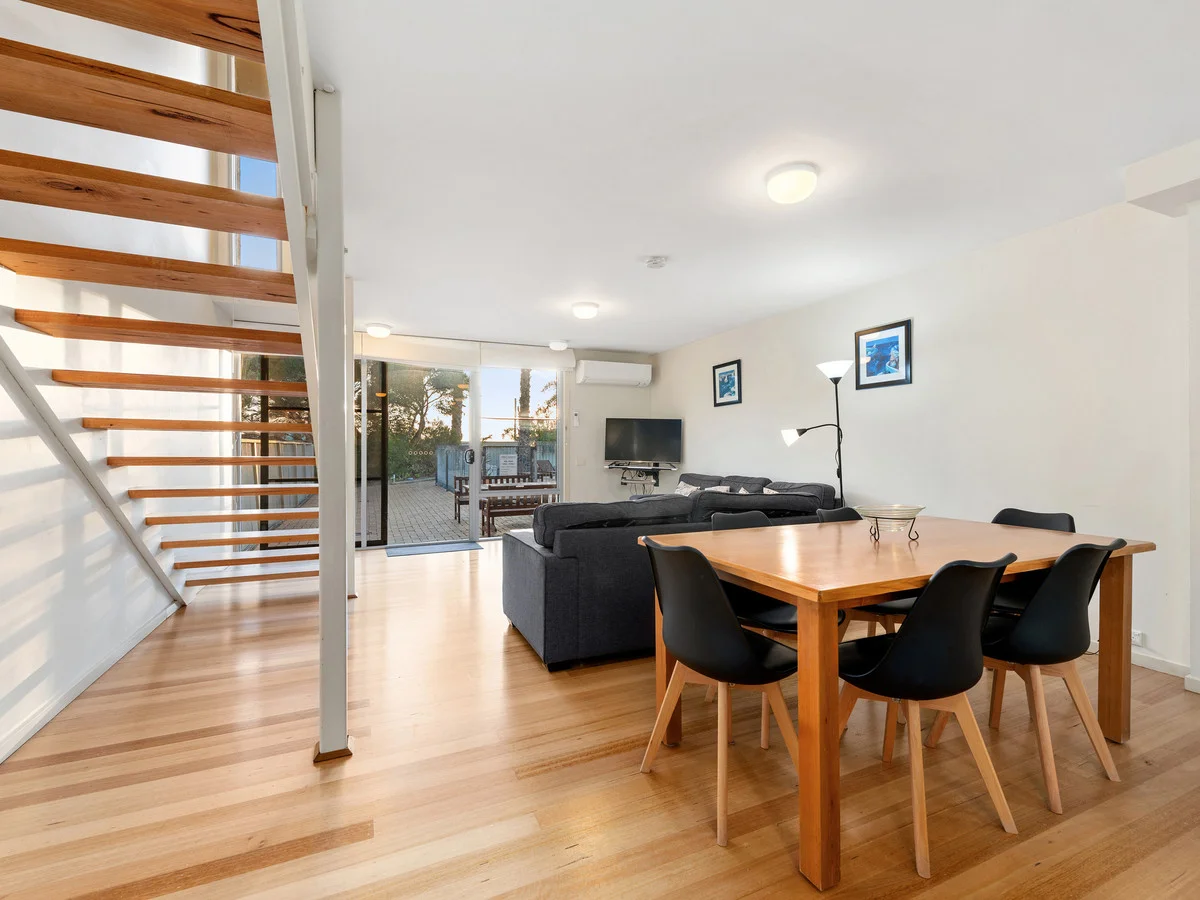 4/9 Kurnai Avenue, Metung VIC 3904