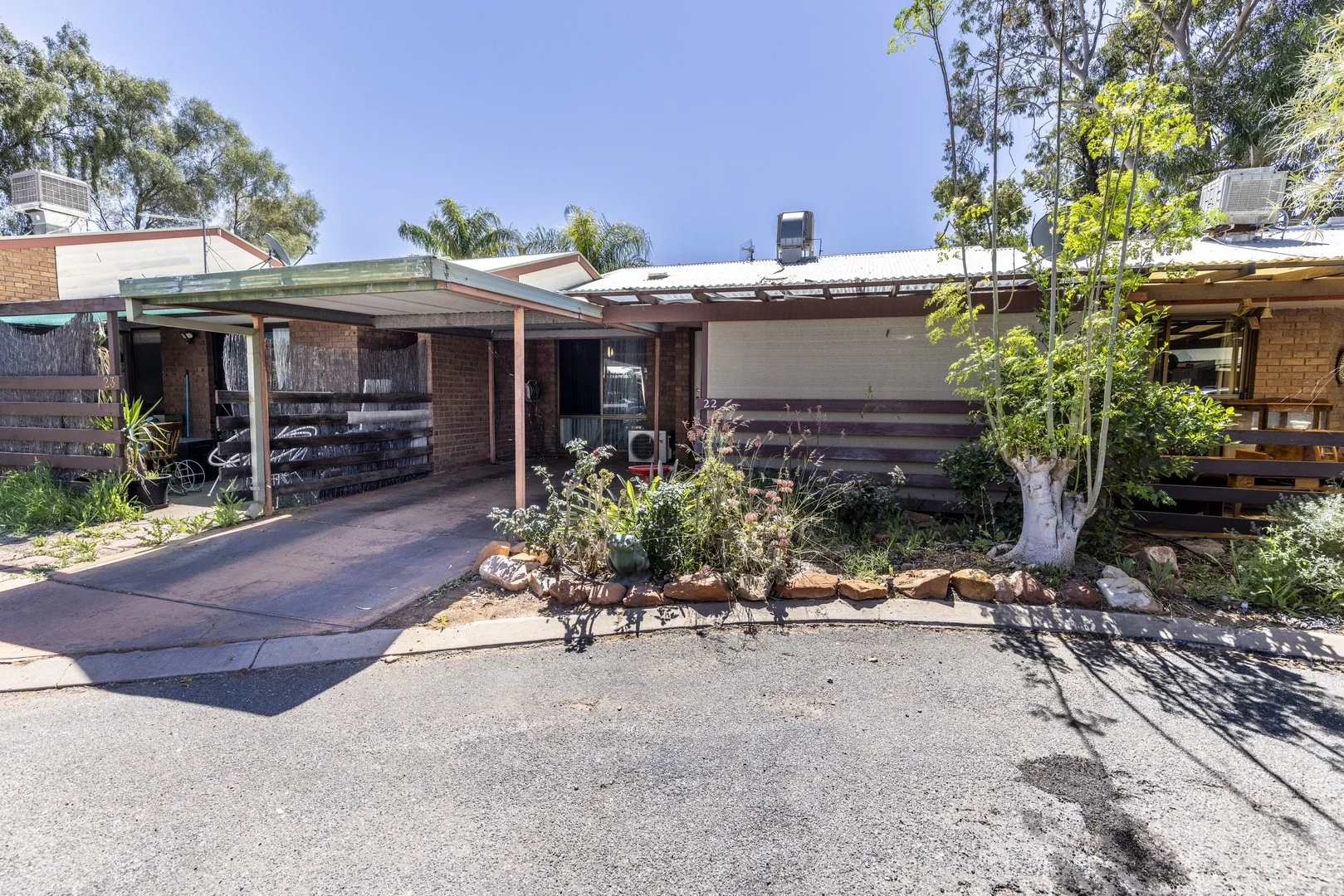 22/2 Barrett Drive, Desert Springs NT 0870