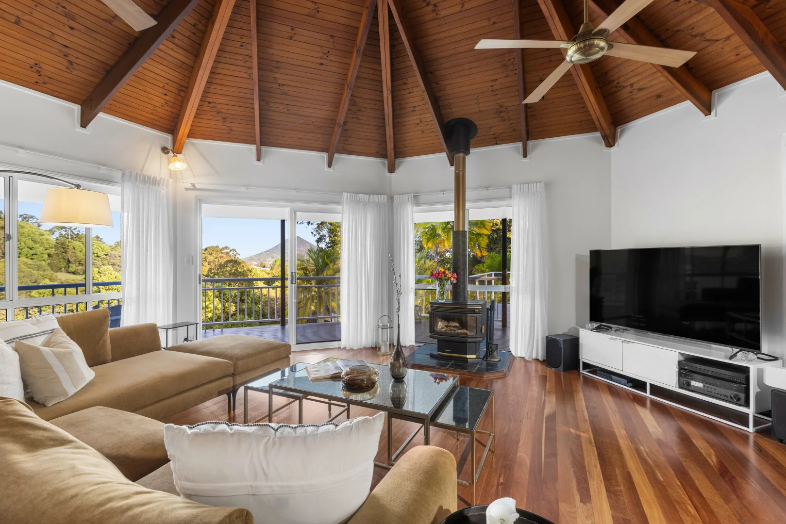 Additional image 12 of 3 Pine Tree Dr W, Lake Macdonald QLD 4563