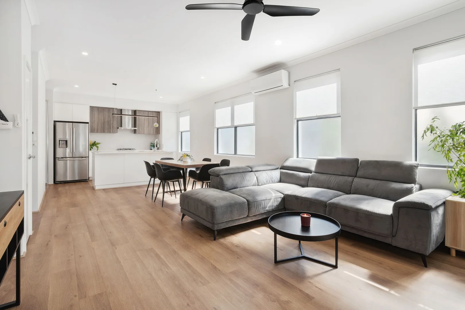 Additional image 11 of 2/174 Leake Street, Belmont WA 6104