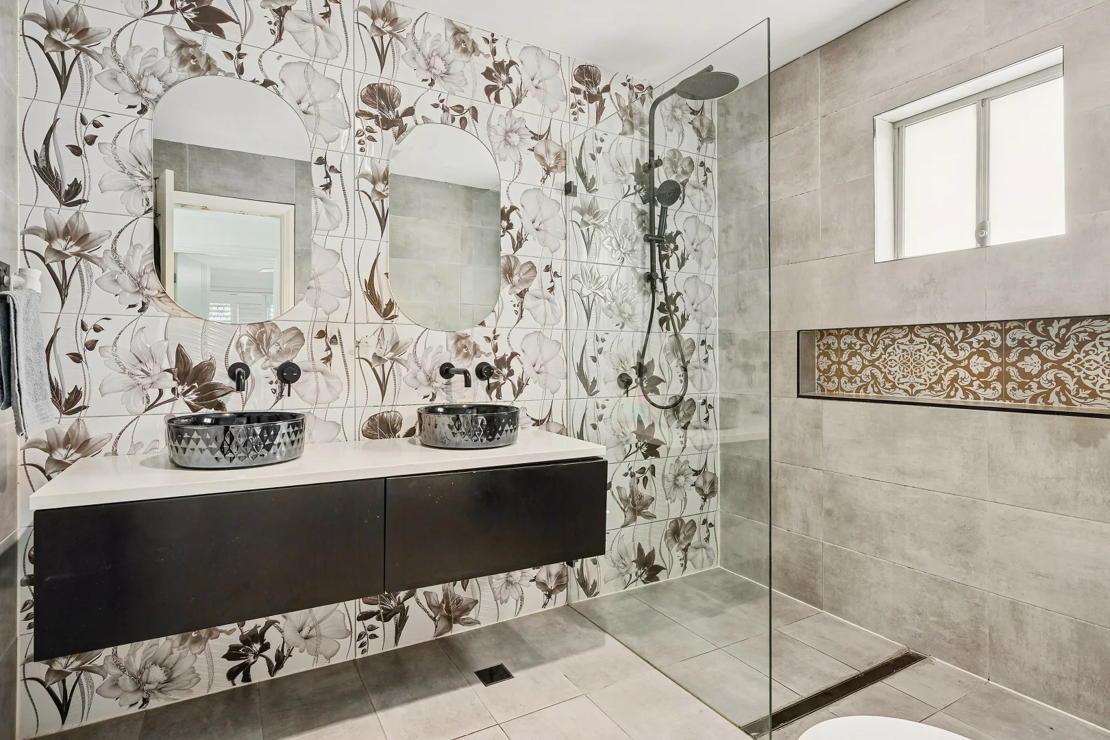 Additional image 9 of 25 Ayres Crescent, Georges Hall NSW 2198