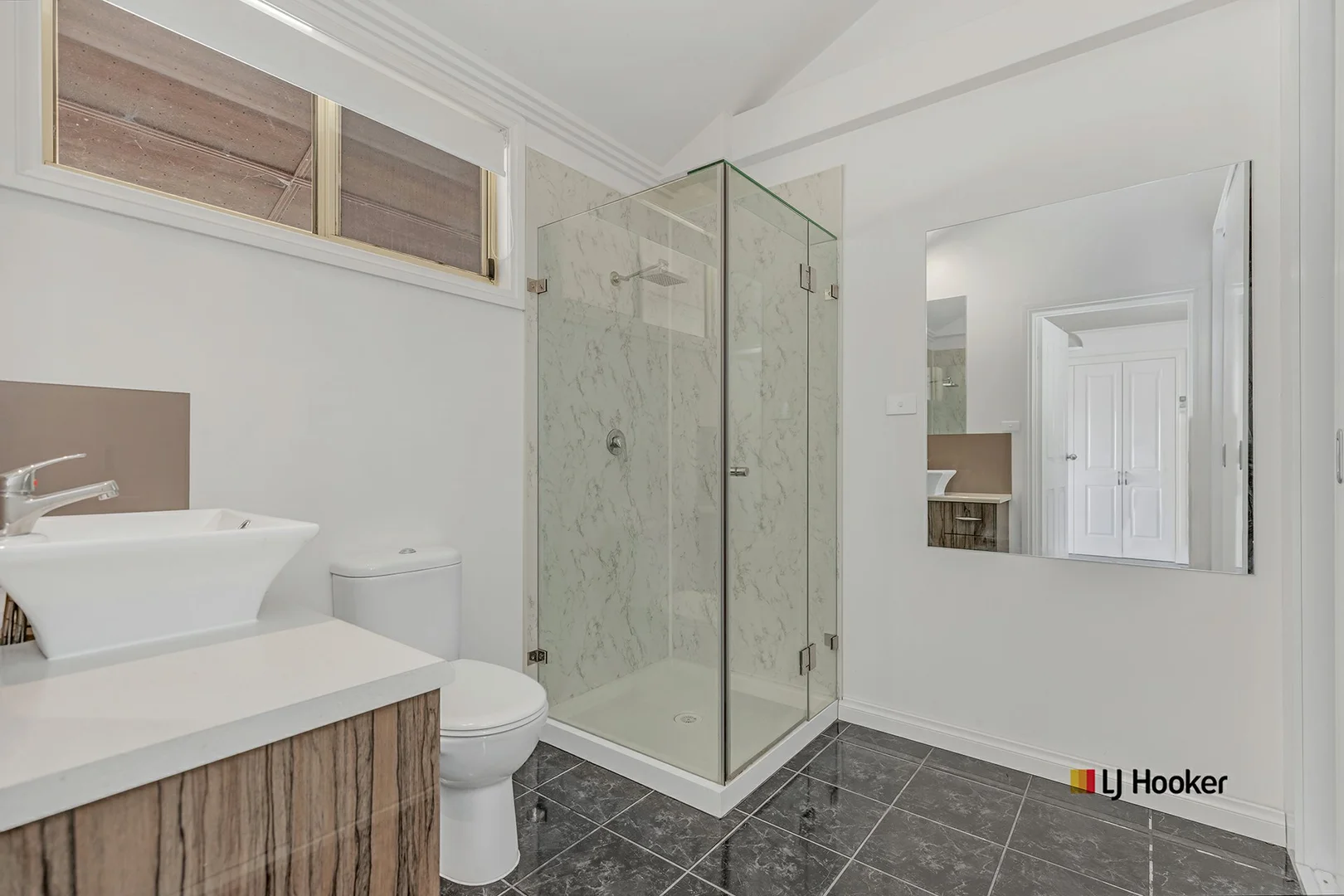 Additional image 9 of 4 Aston Court, Echuca VIC 3564