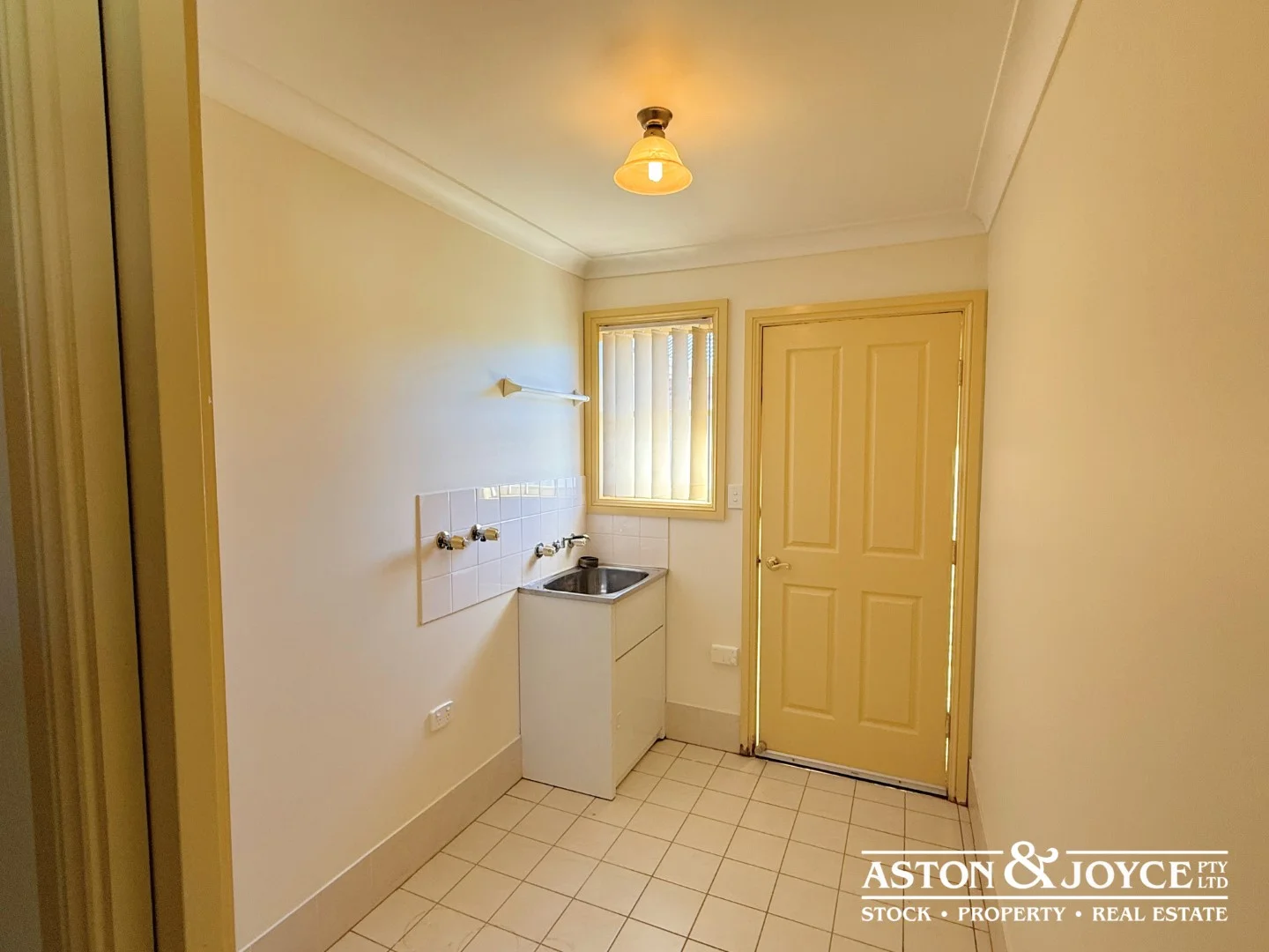 Additional image 14 of 5/26-28 Warraderry Street, Grenfell NSW 2810