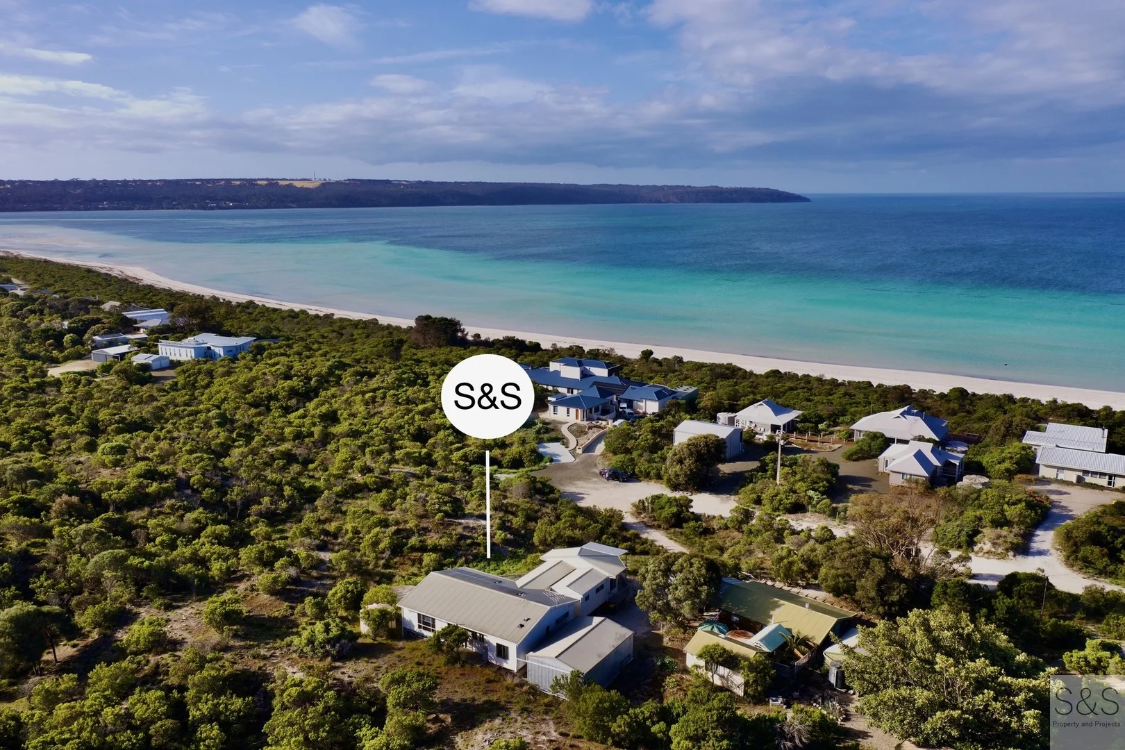 25 Flinders Grove, Island Beach SA 5222
