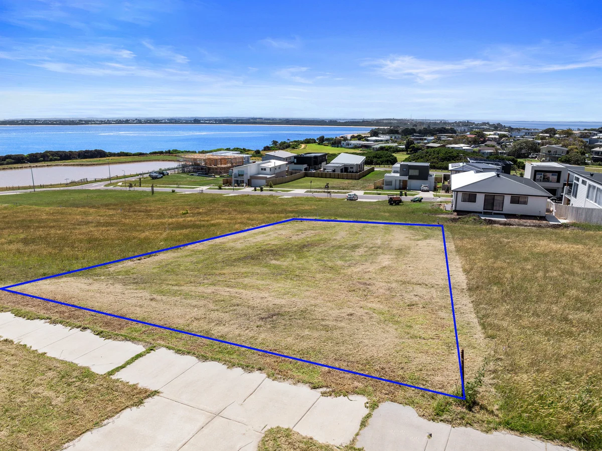 Additional image 2 of 16 Earlshall Drive, San Remo VIC 3925