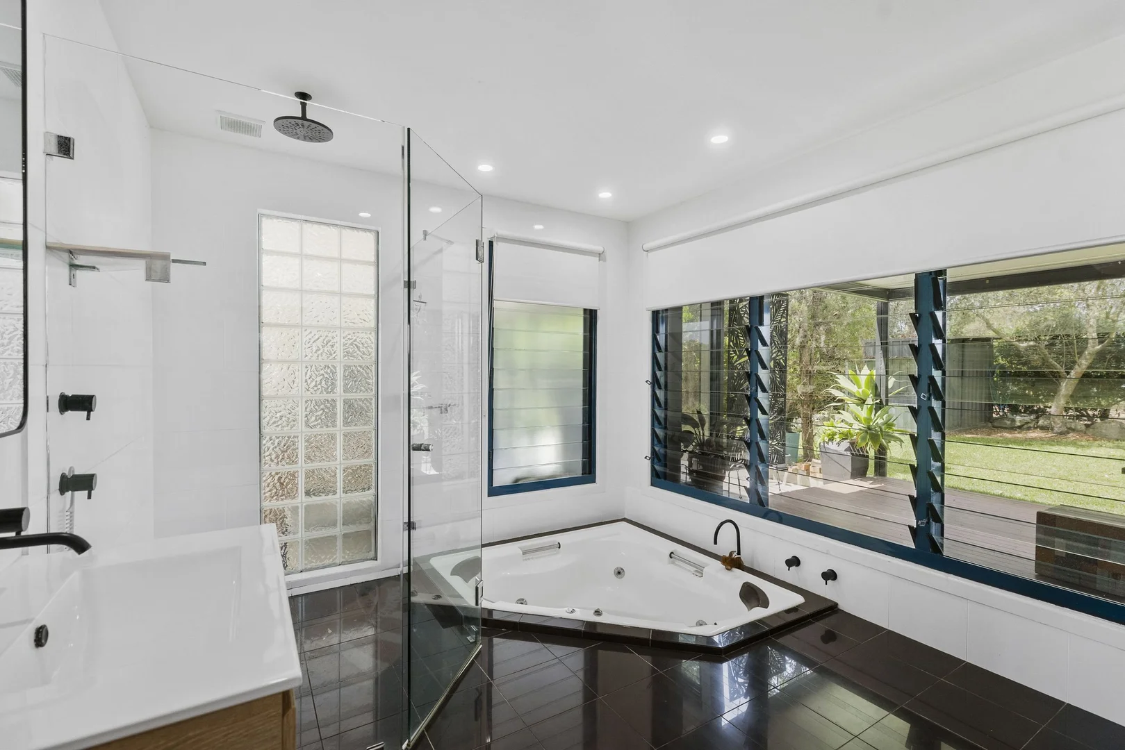 Additional image 11 of 54 Palm Valley Road, Tumbi Umbi NSW 2261