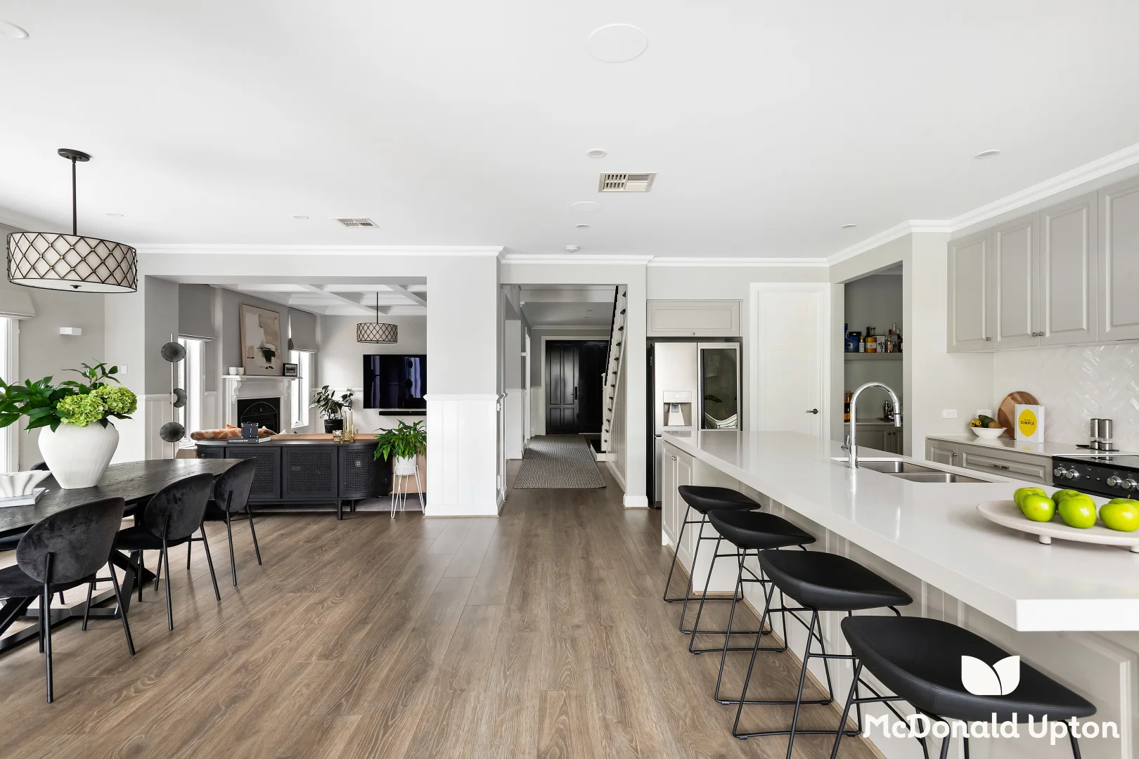 Additional image 6 of 122 Woodland Street, Strathmore VIC 3041