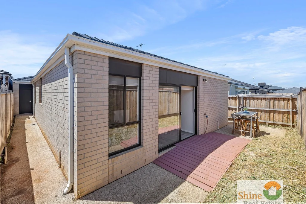 Additional image 17 of 19 Waterfern Street, Fraser Rise VIC 3336