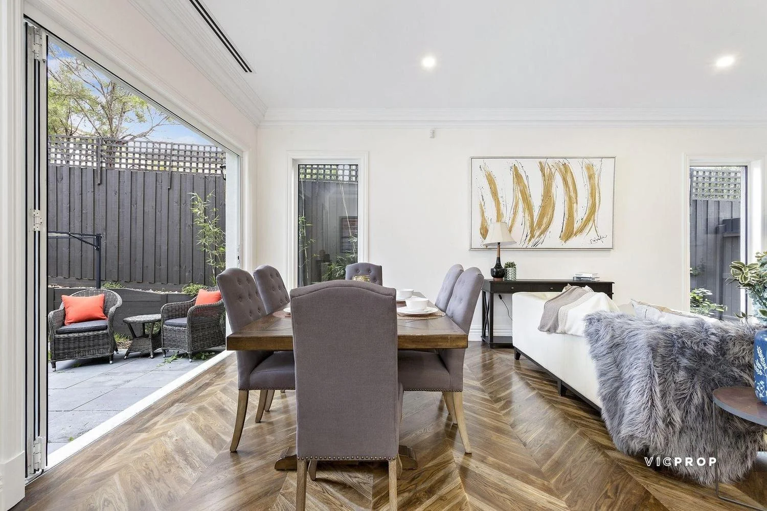 Additional image 3 of 2/37 Glencairn Avenue, Camberwell VIC 3124