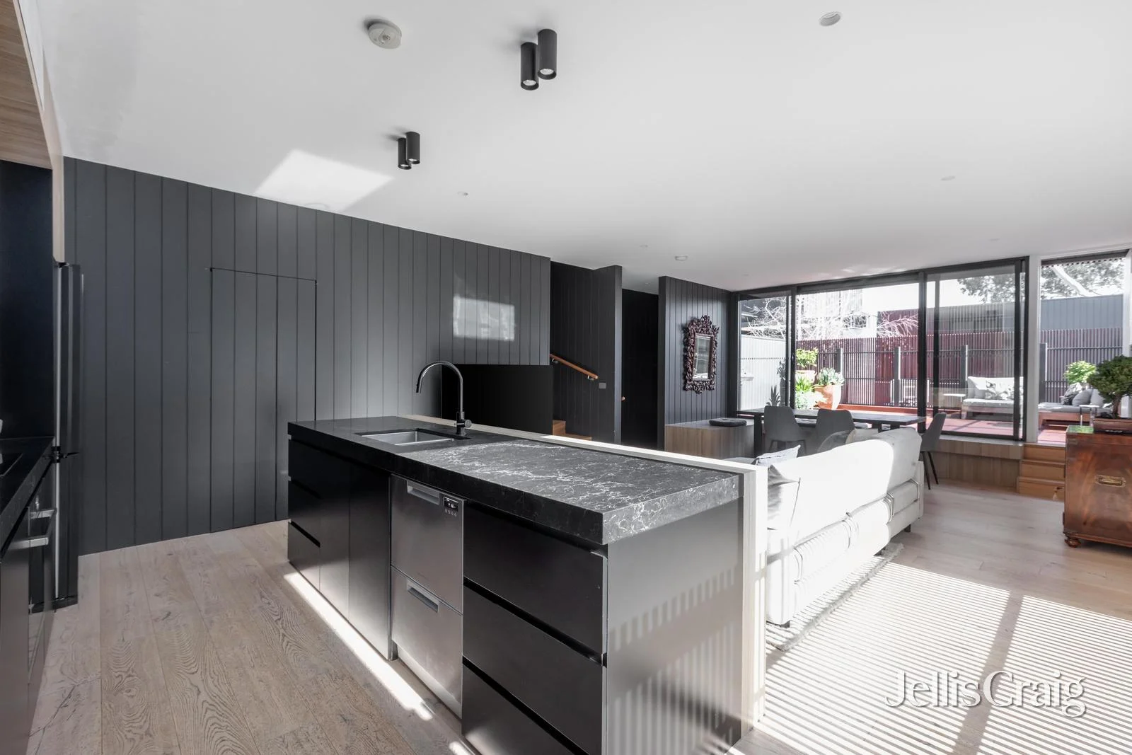 Additional image 2 of 1/427 Tooronga Road, Hawthorn East VIC 3123