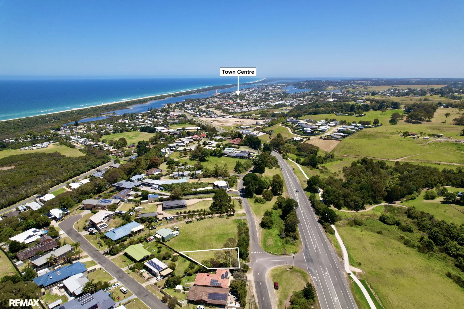 Additional image 15 of 4 Northrope Road, Lakes Entrance VIC 3909