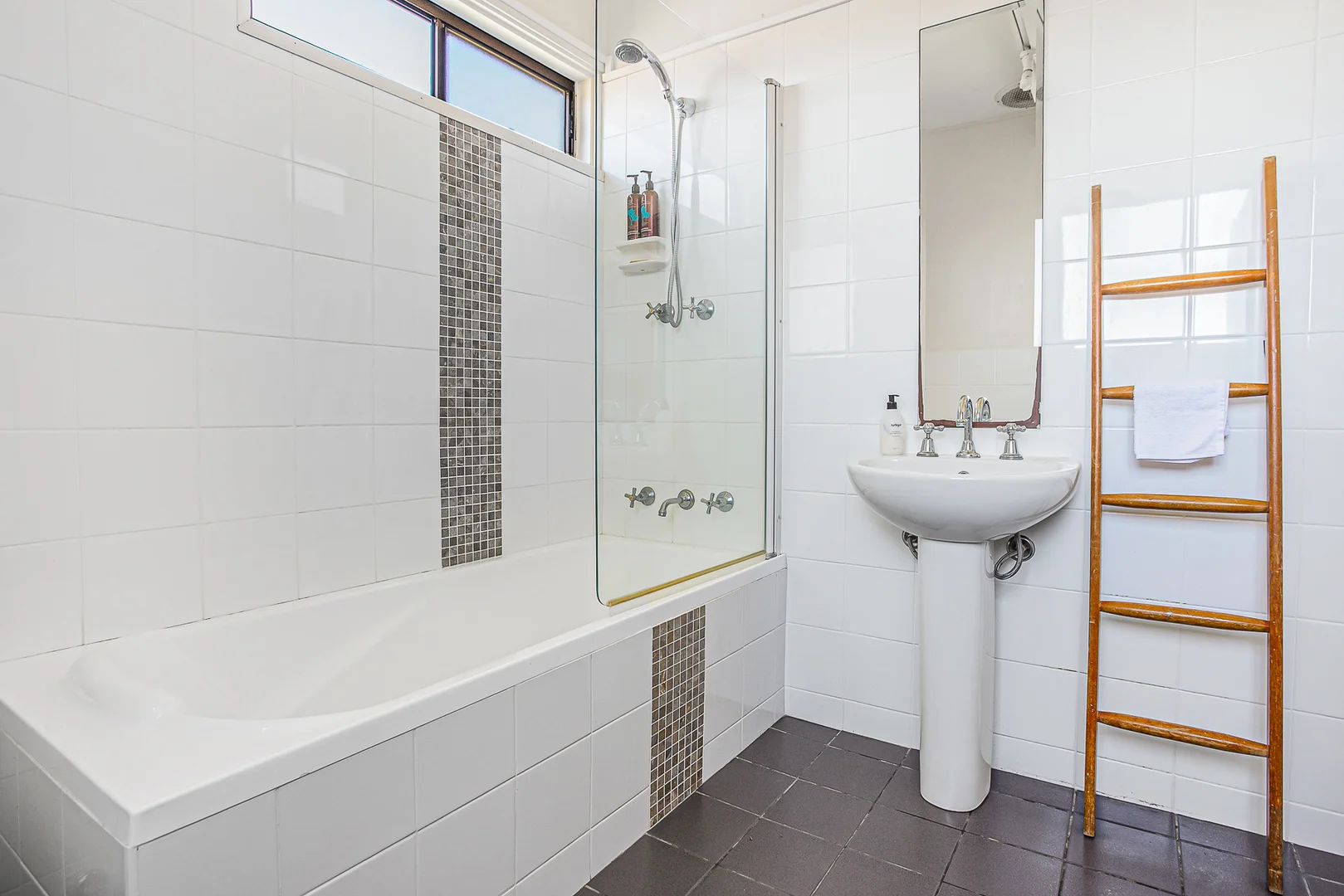 Additional image 20 of 6 Newton Rd, Robe SA 5276