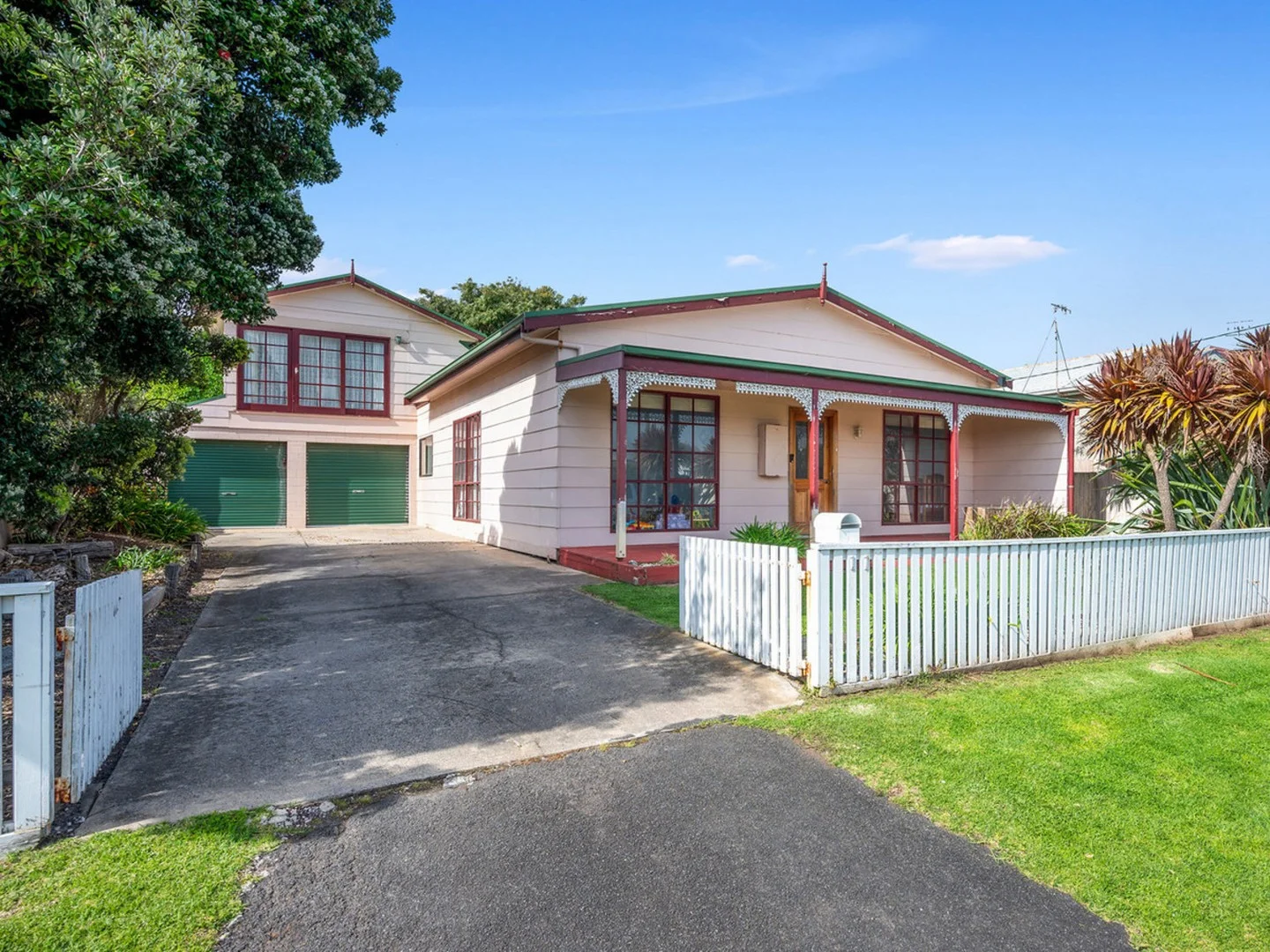 Additional image 3 of 11 Reardon Street, Port Fairy VIC 3284