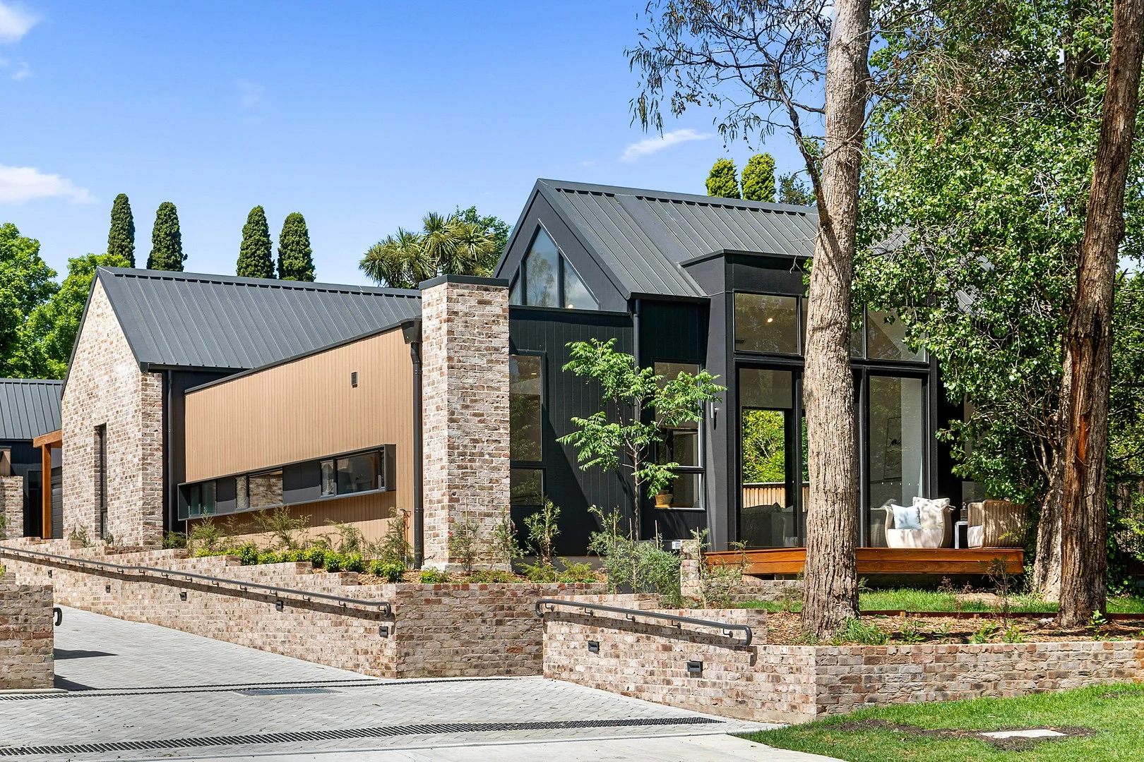 Villa A/56 Kangaloon Road, Bowral NSW 2576