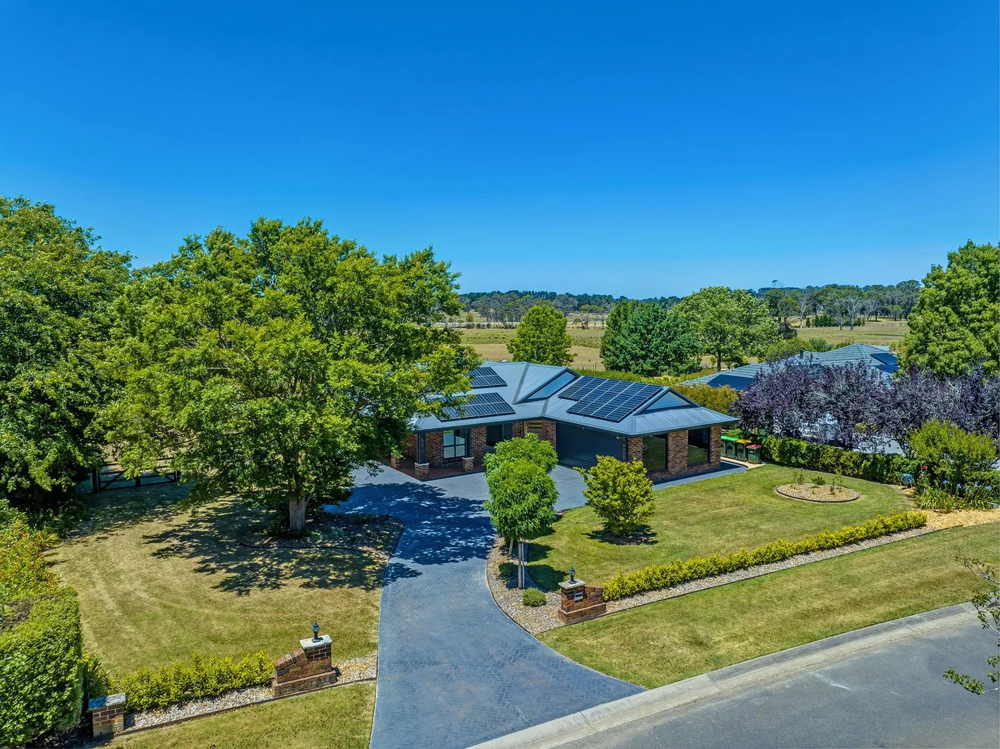 11 Victor Crescent, Moss Vale NSW 2577