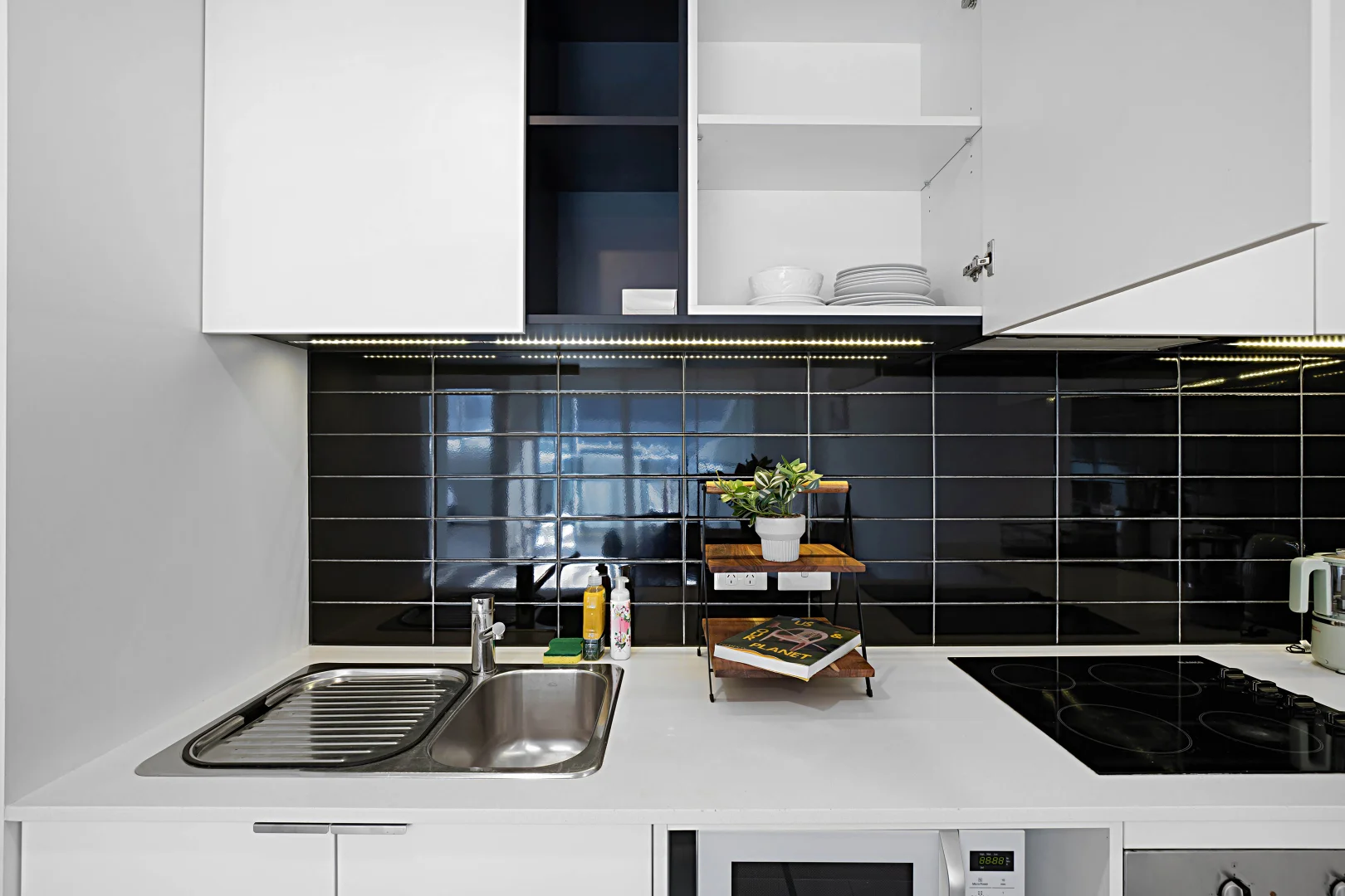 Additional image 8 of 910/55 Merchant Street, Docklands VIC 3008