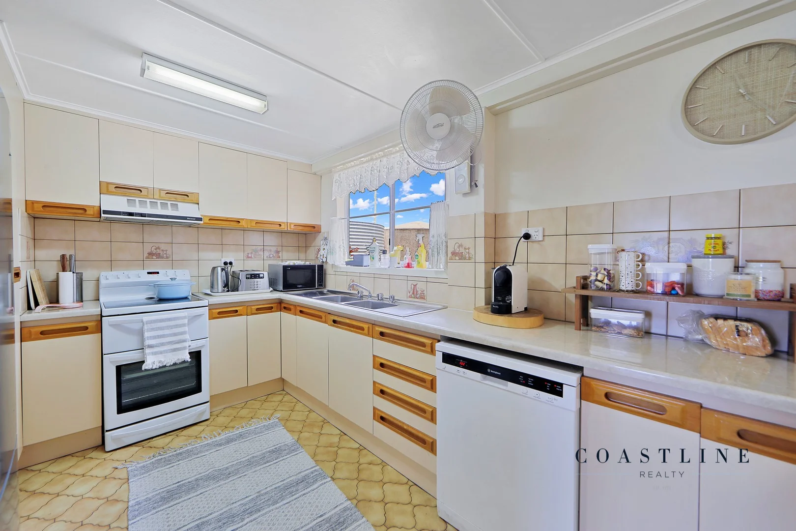 Additional image 15 of 453 Lindemans Road, Moore Park Beach QLD 4670