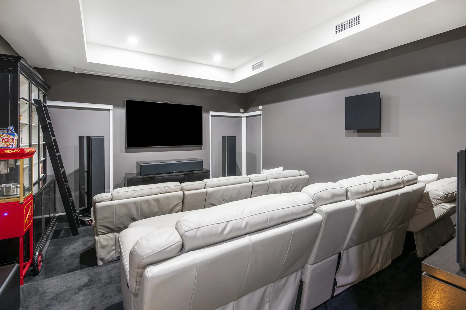 Additional image 20 of 7020 Riverview Crescent, Sanctuary Cove QLD 4212