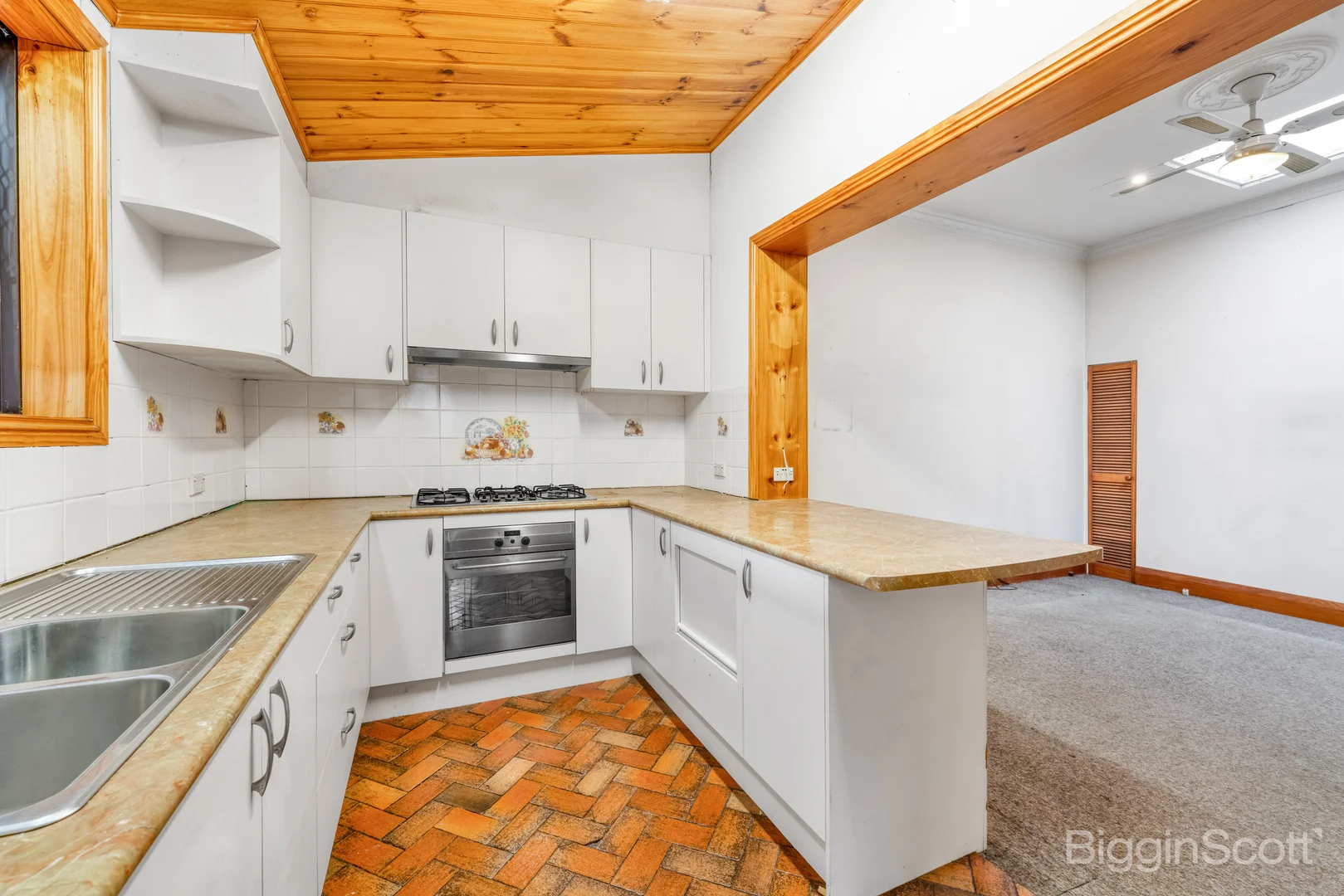 Additional image 14 of 92 Rosamond Road, Maribyrnong VIC 3032