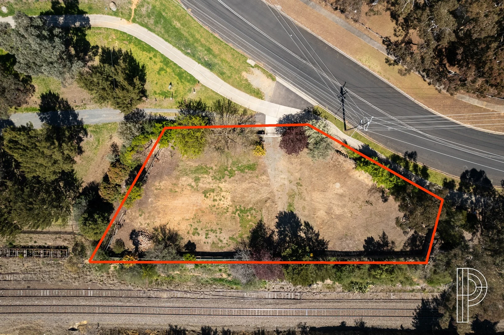 1 Crest Road, Queanbeyan NSW 2620