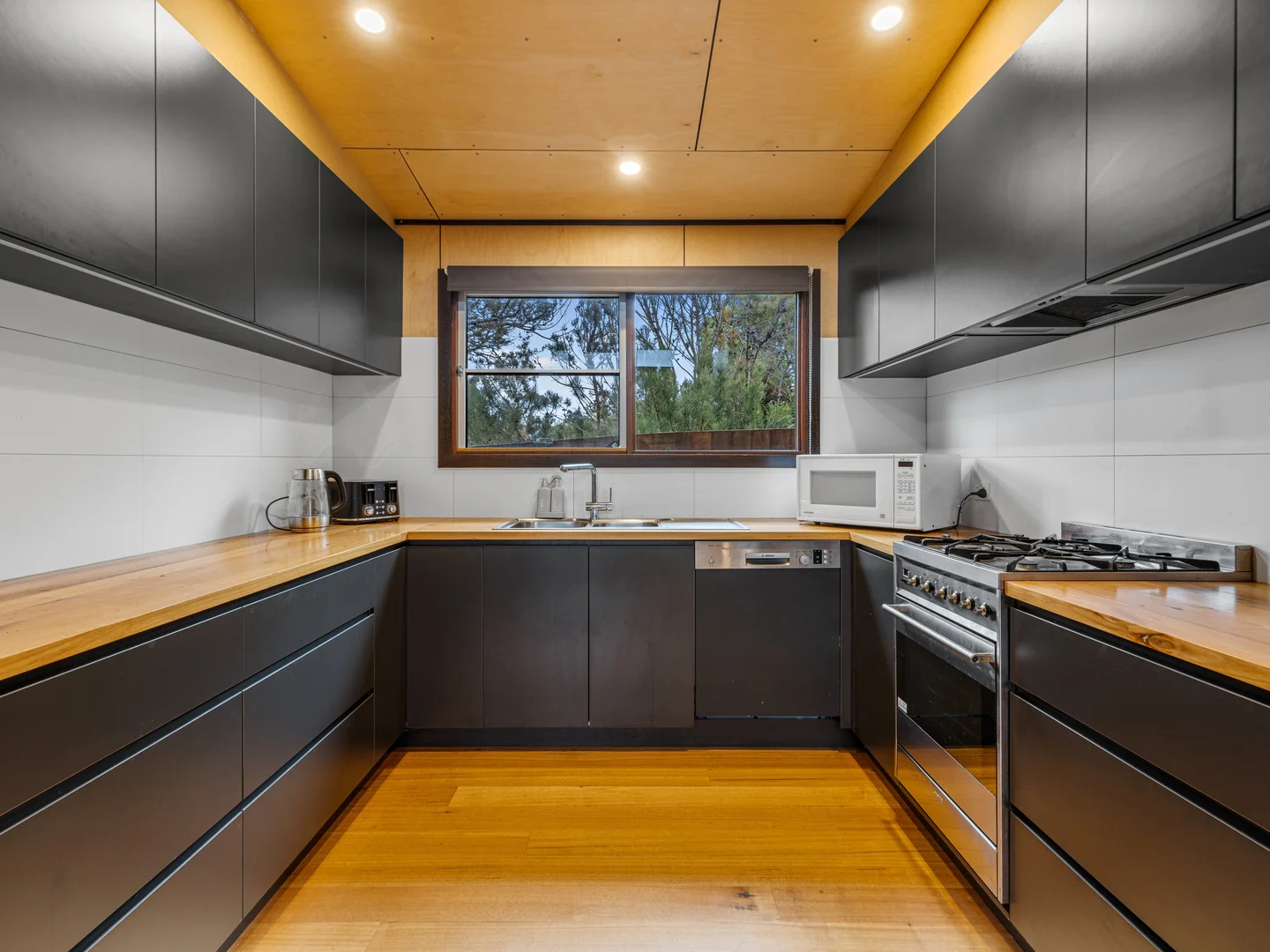 Additional image 10 of 10 Roscrea Cres, Walkerville VIC 3956