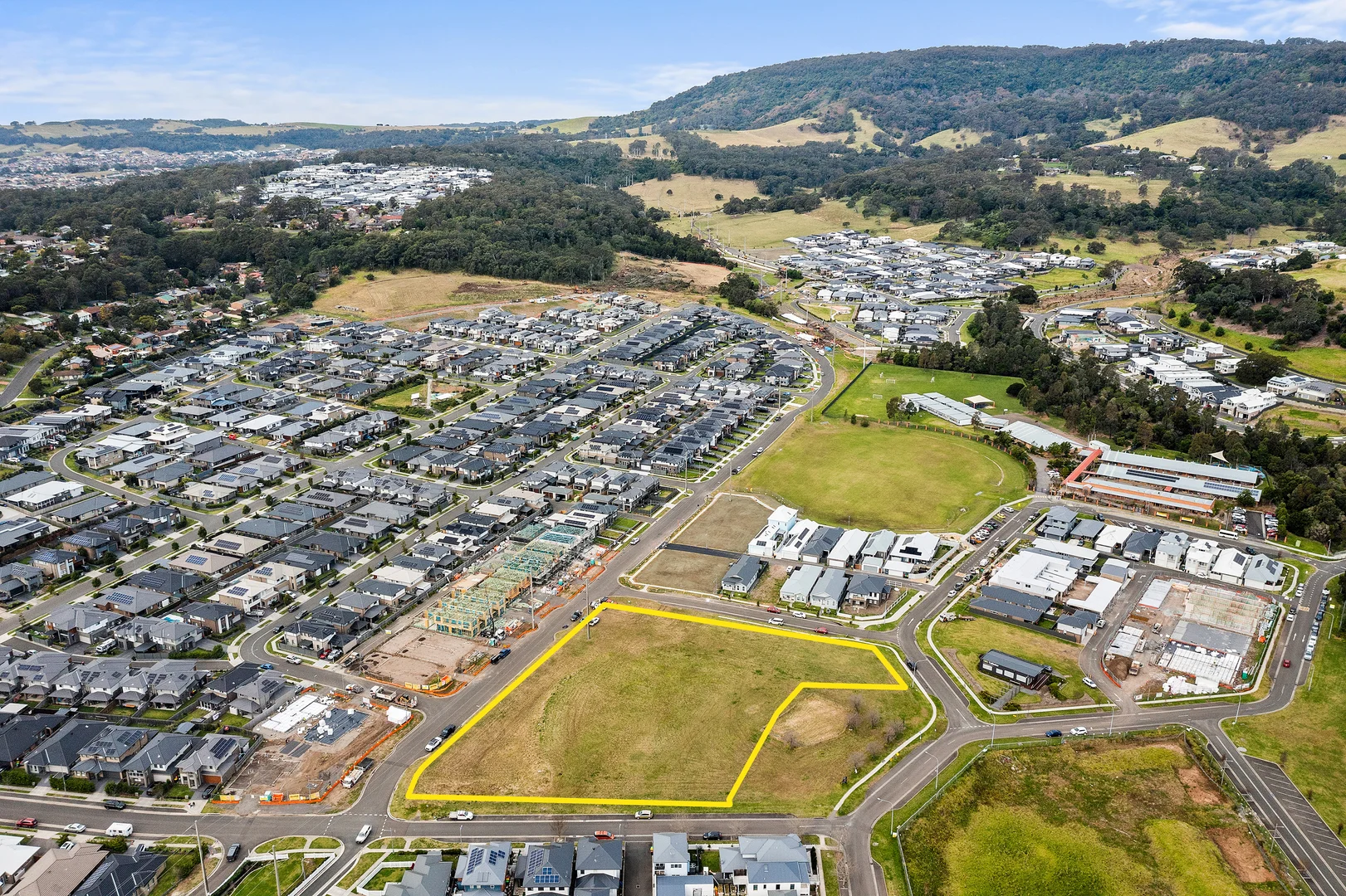 Additional image 3 of 38 Balmoral Parade, Tullimbar NSW 2527