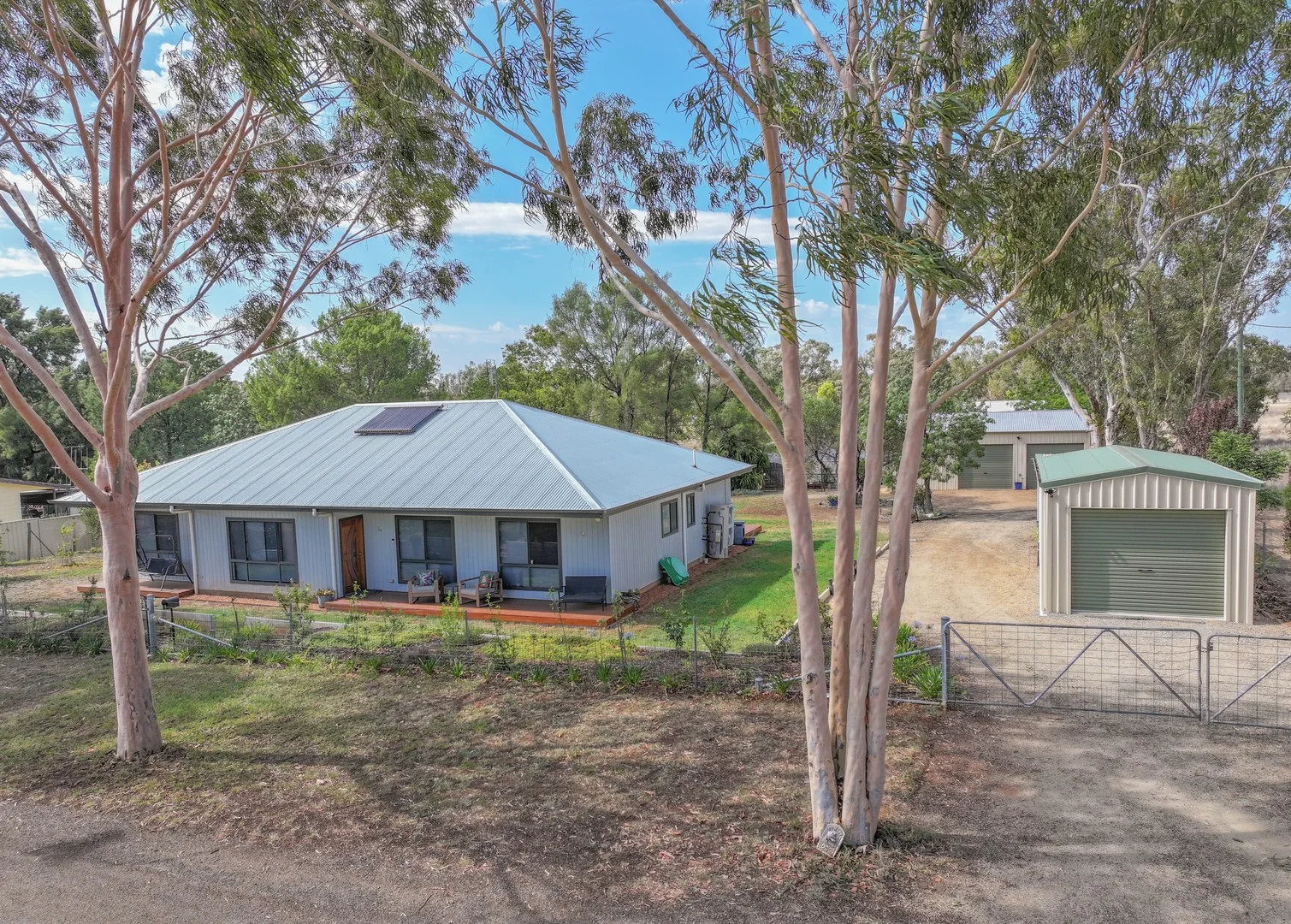1 Windsor Street, Forbes NSW 2871