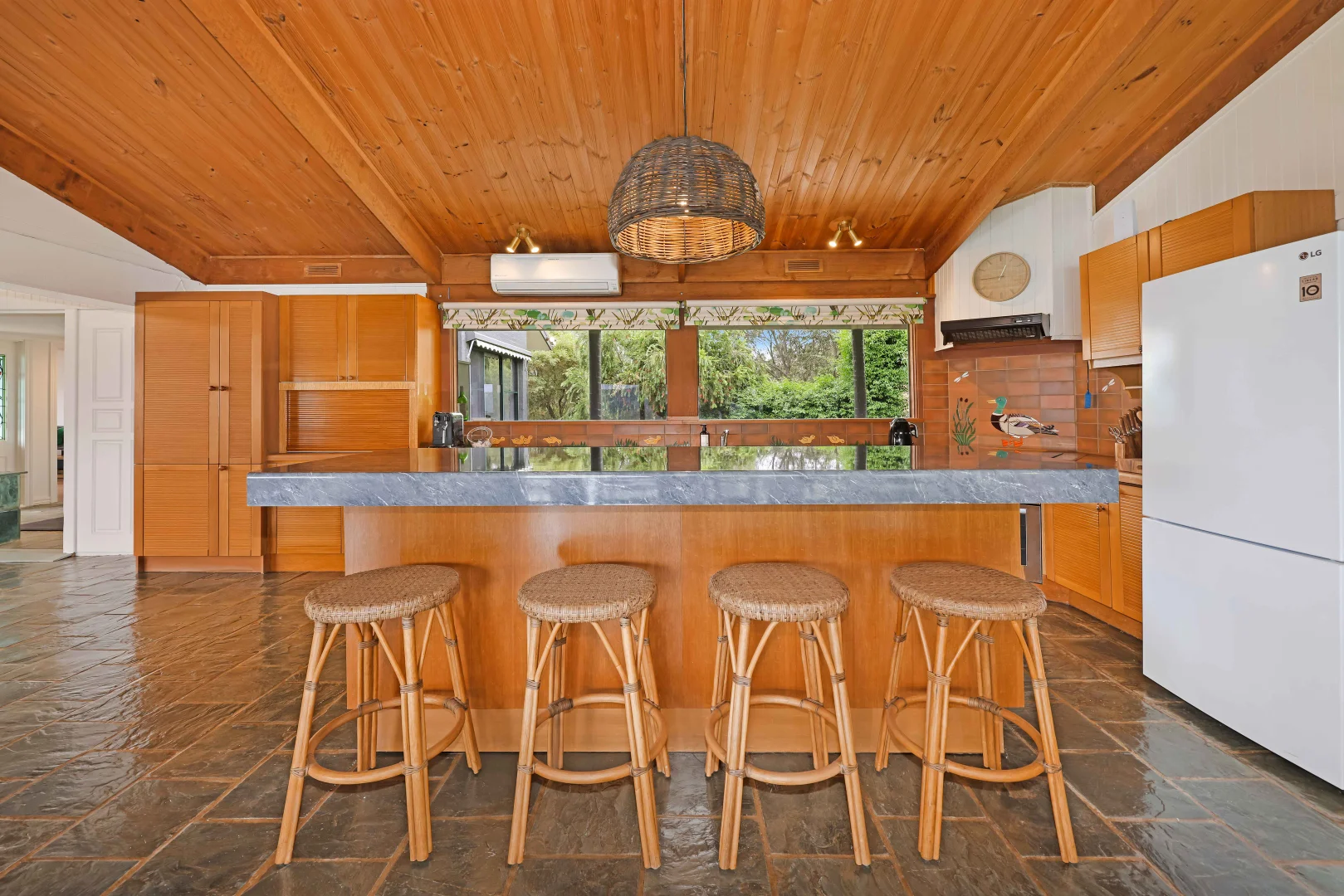 Additional image 7 of 320 Banumum Road, Mansfield VIC 3722