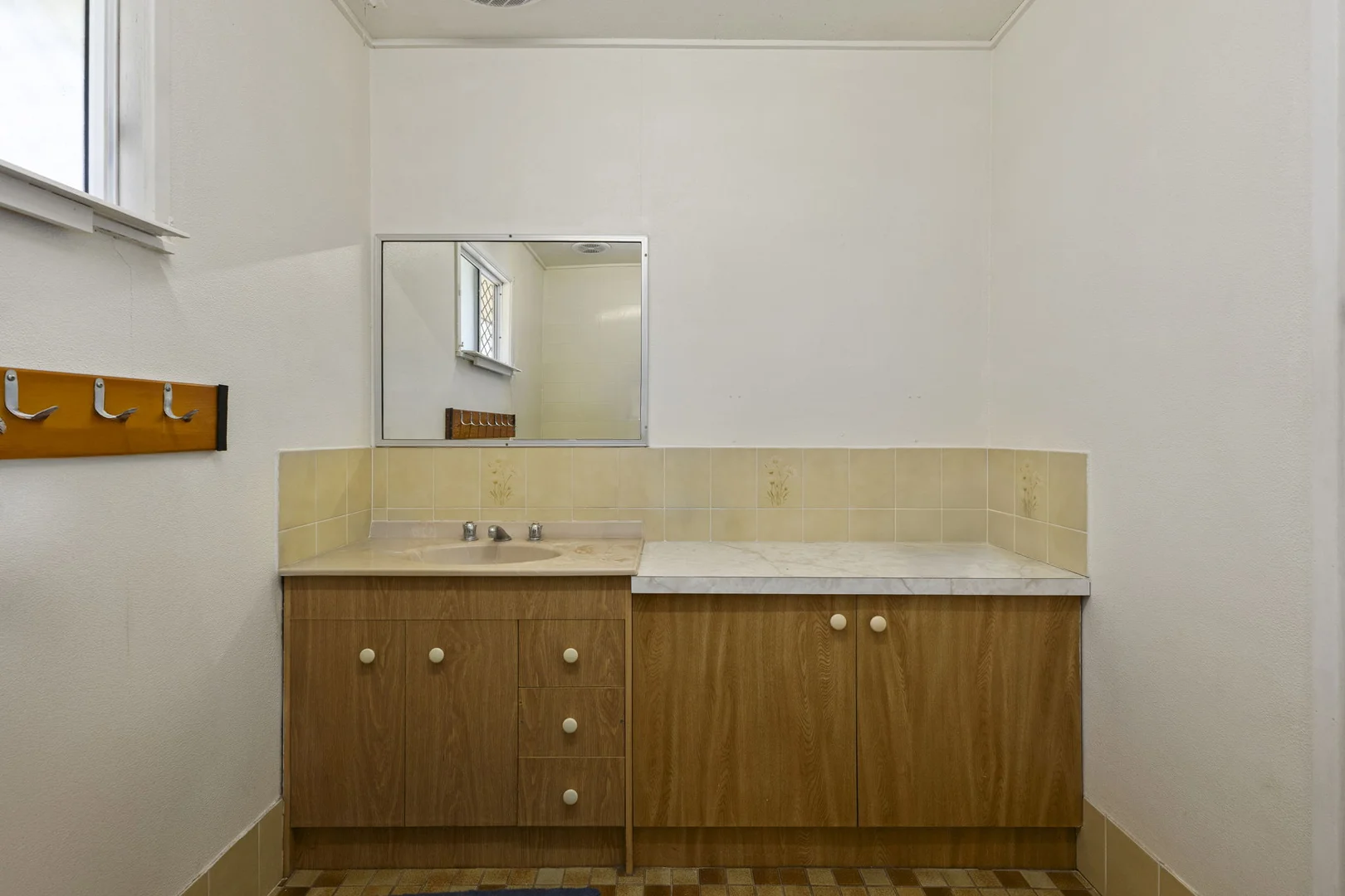 Additional image 13 of 3 Moggill Ferry Road, Riverview QLD 4303