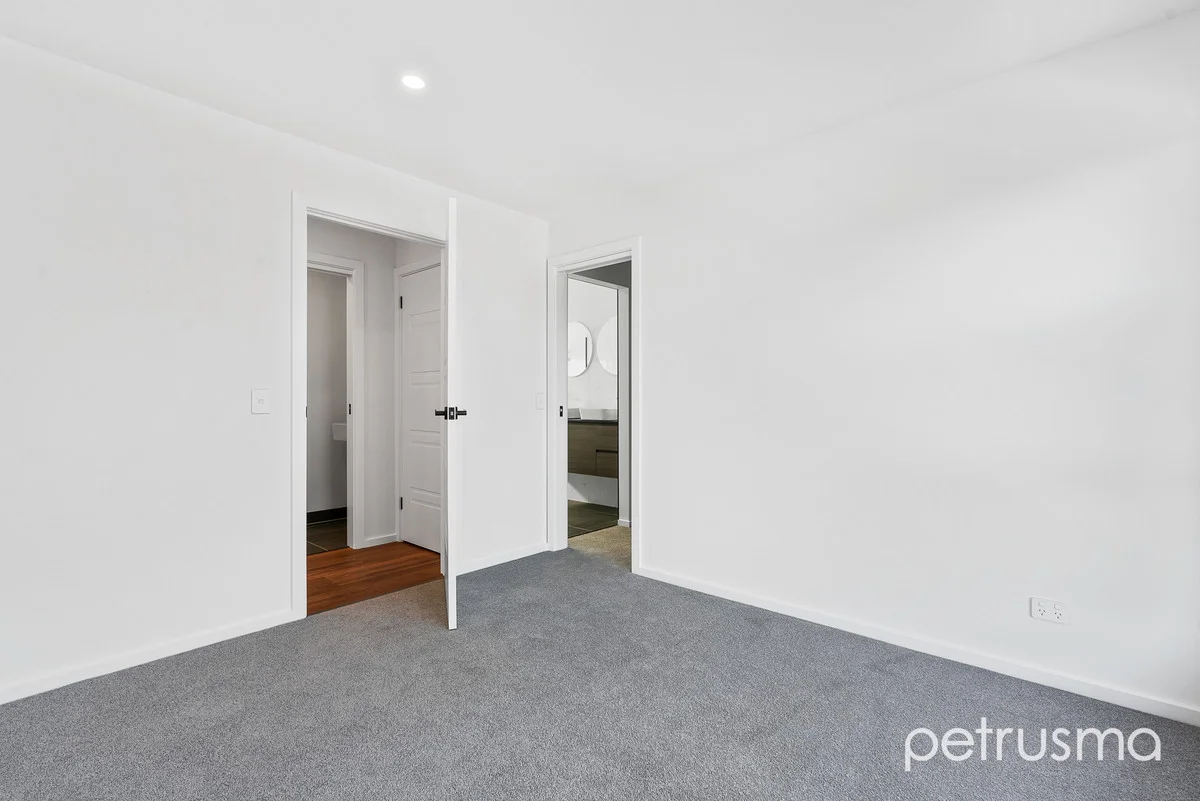 Additional image 10 of 1, 2 & 4/12 Howrah Road, Howrah TAS 7018