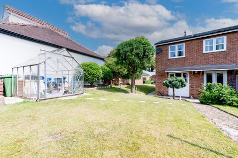 Stacye Rise, Woodhouse S13