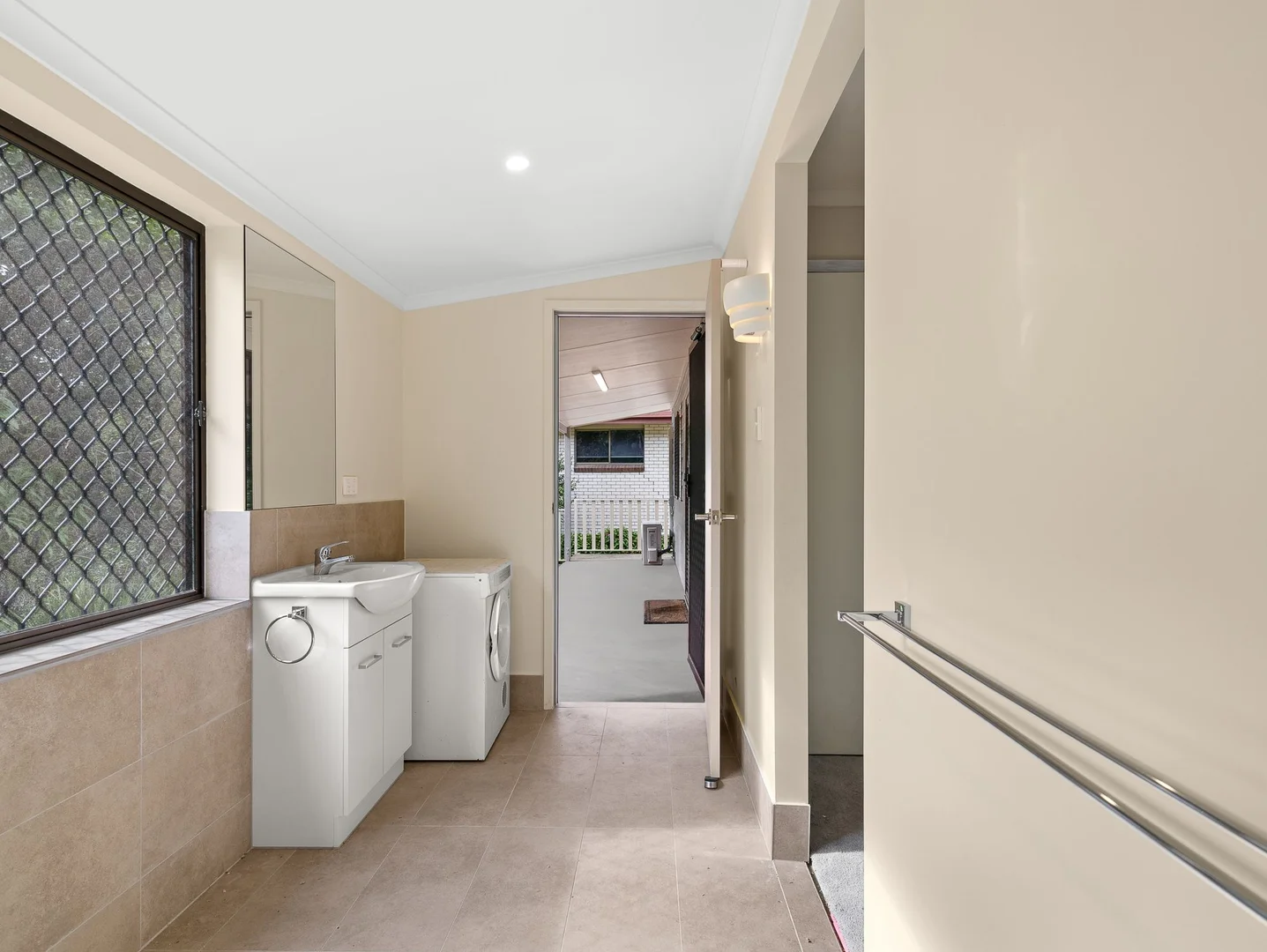 Additional image 19 of 6 Nalin Lane, Coes Creek QLD 4560