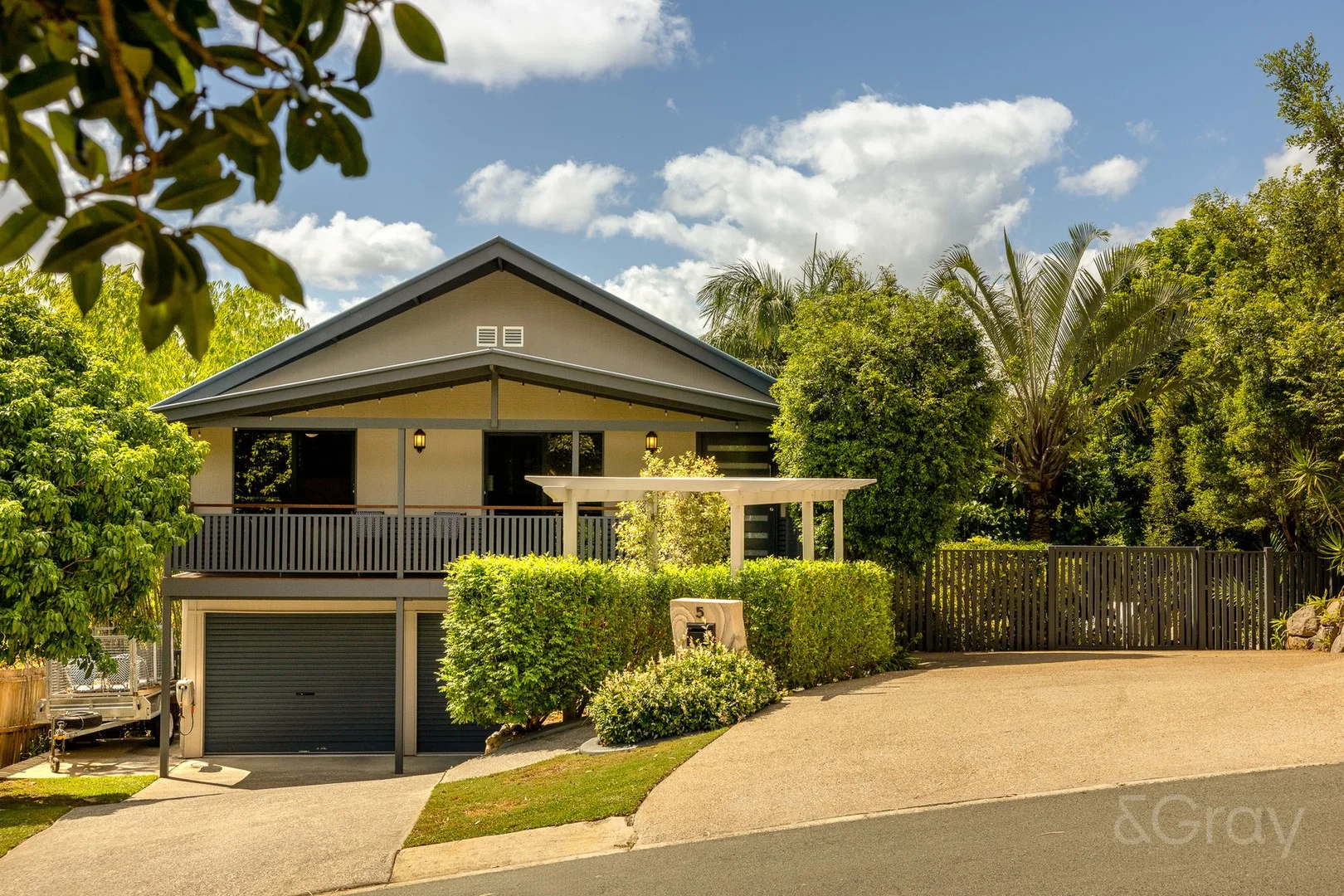 5 Woodgate Court, Ferny Hills QLD 4055