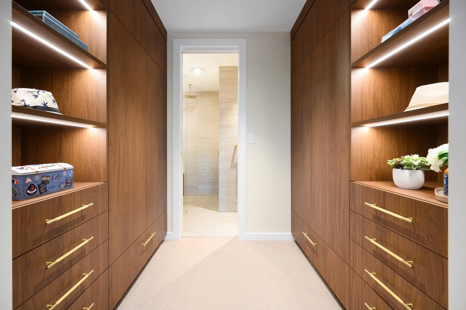 Additional image 23 of 2/149 The Esplanade, Paradise Point QLD 4216