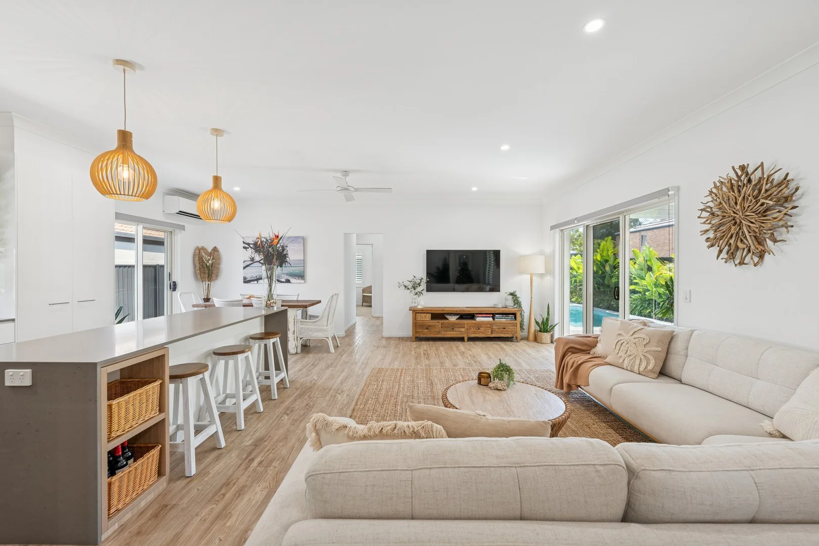 29 Stingray Crescent, Burleigh Waters QLD 4220