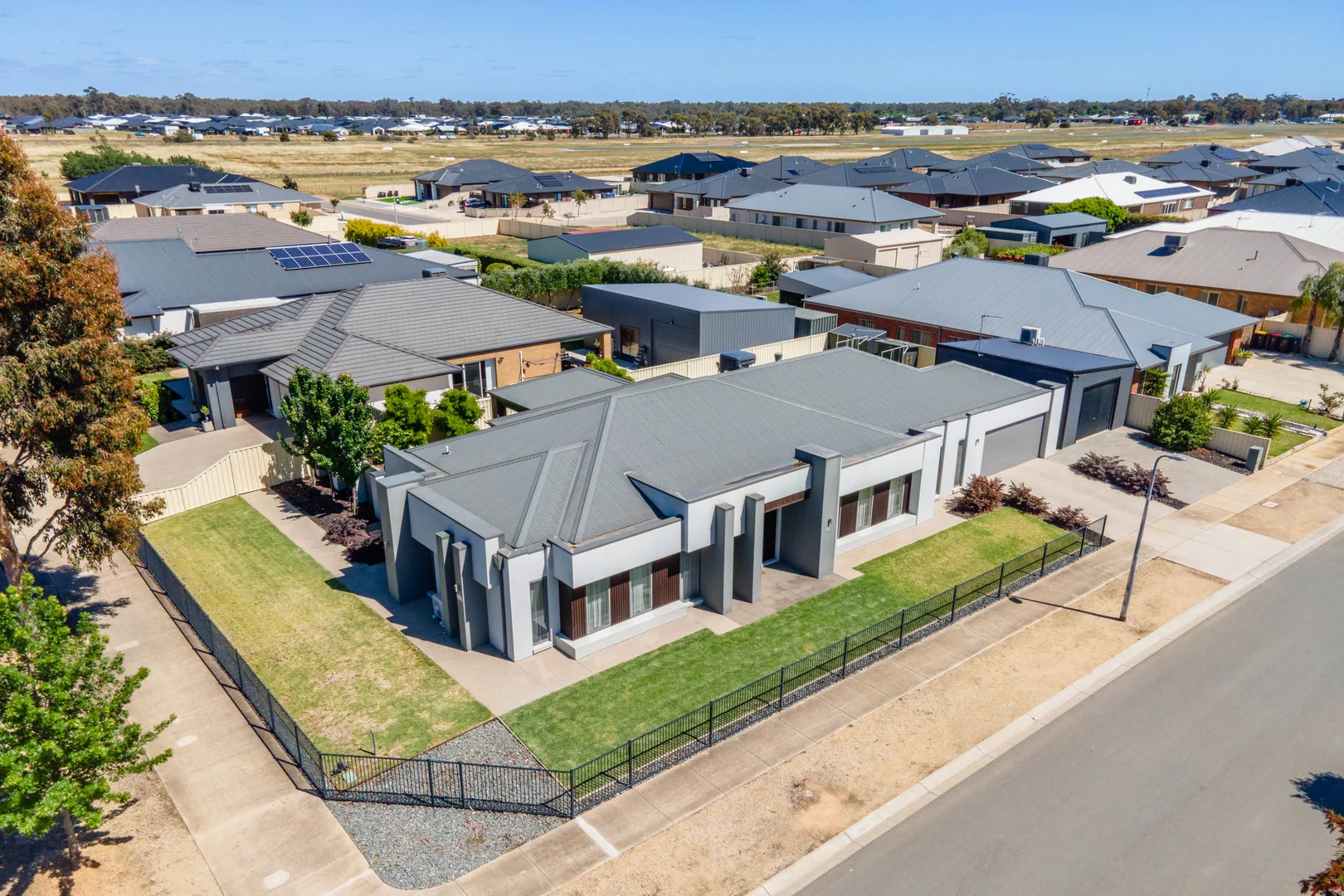 Additional image 25 of 100 Sanctuary Drive, Kialla VIC 3631