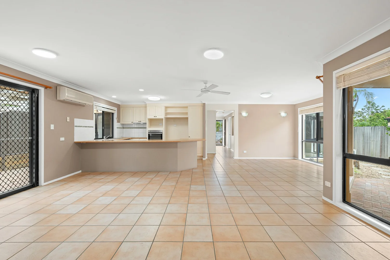 Additional image 2 of 18 Brookland Court, Molendinar QLD 4214