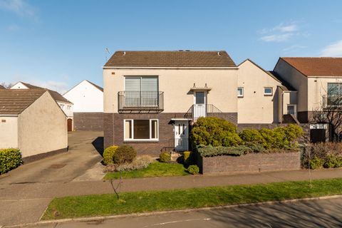 22 Hillpark Wood, Edinburgh EH4