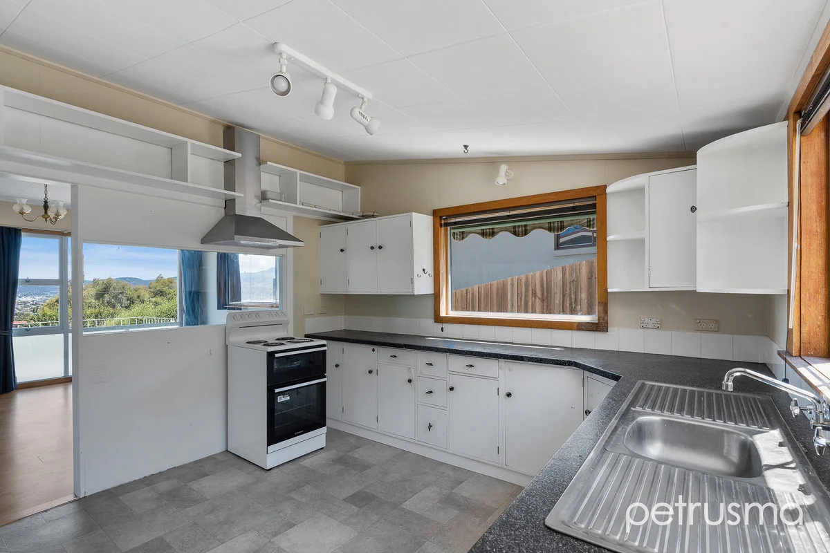 Additional image 8 of 86 Karoola Road, Lindisfarne TAS 7015