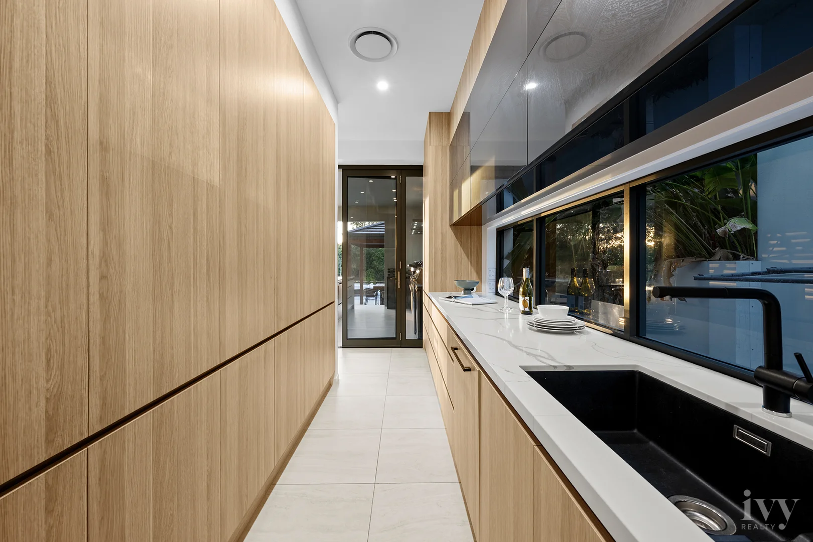 Additional image 9 of 2515 Cressbrook Drive, Hope Island QLD 4212