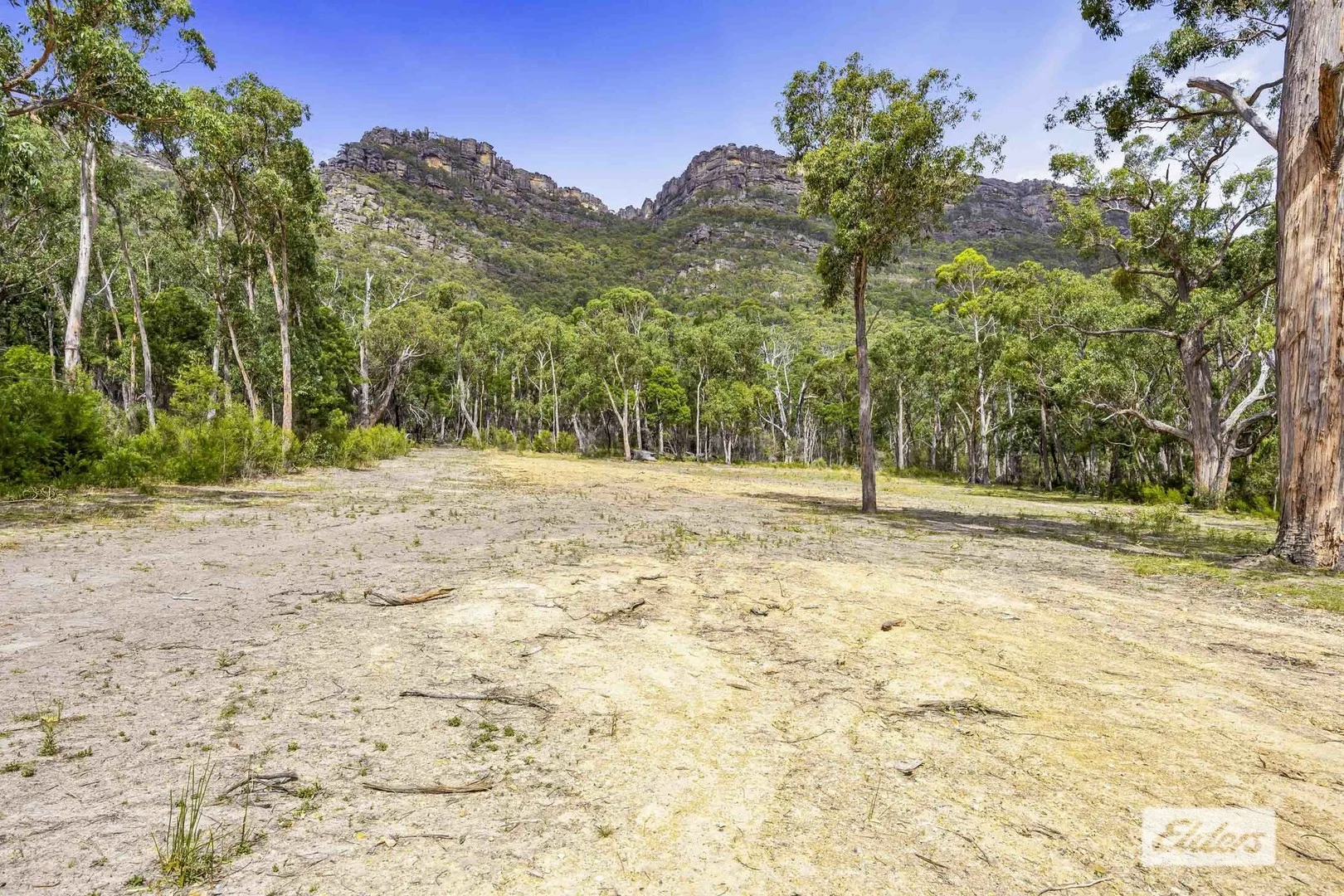 2 & 3/74-78 High Road, Halls Gap VIC 3381