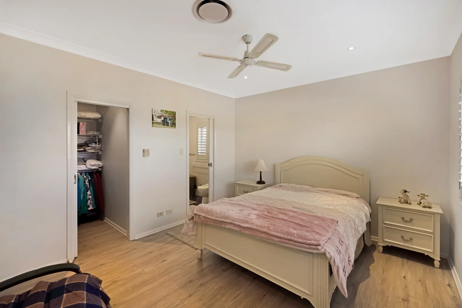 Additional image 21 of 100 Daley Close, The Oaks NSW 2570