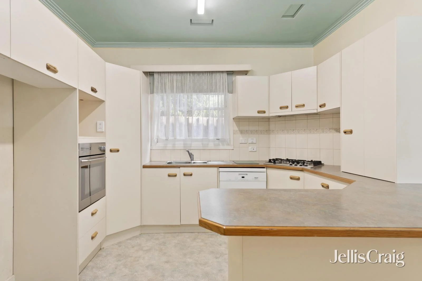 Additional image 4 of 16 Viviani Crescent, Heathmont VIC 3135